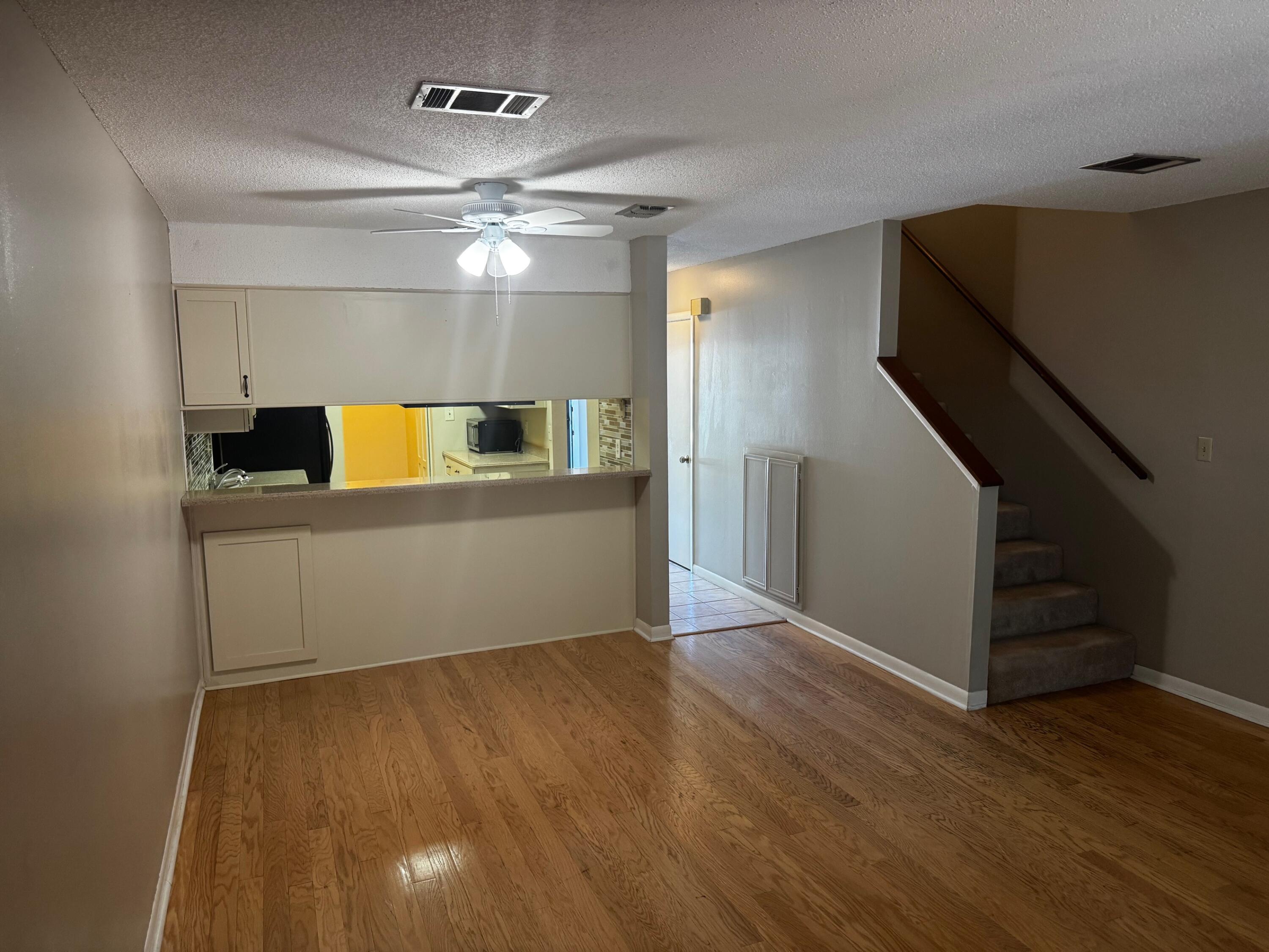 WOODHAM MANOR 1ST ADDN - Residential Lease