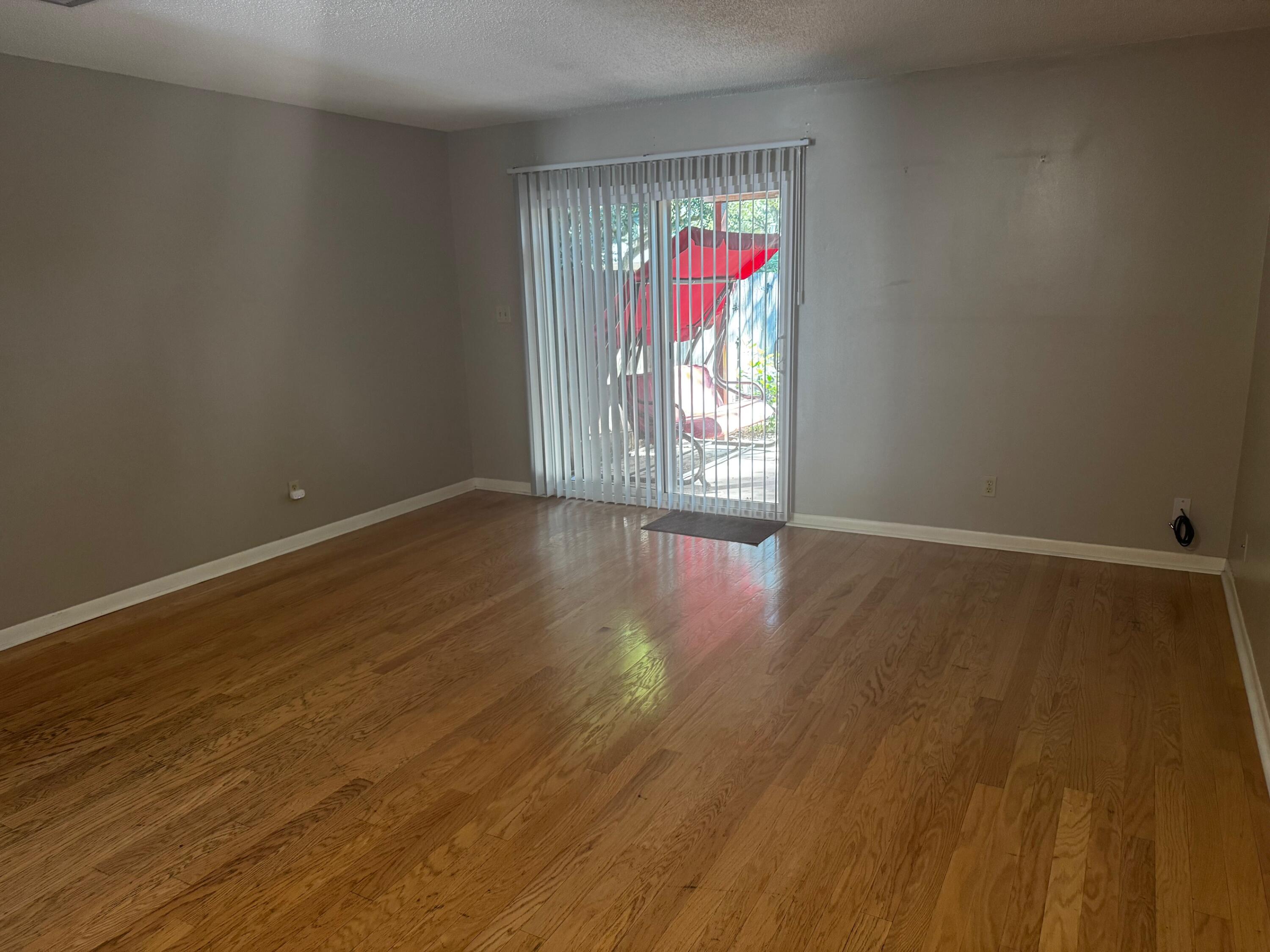 WOODHAM MANOR 1ST ADDN - Residential Lease
