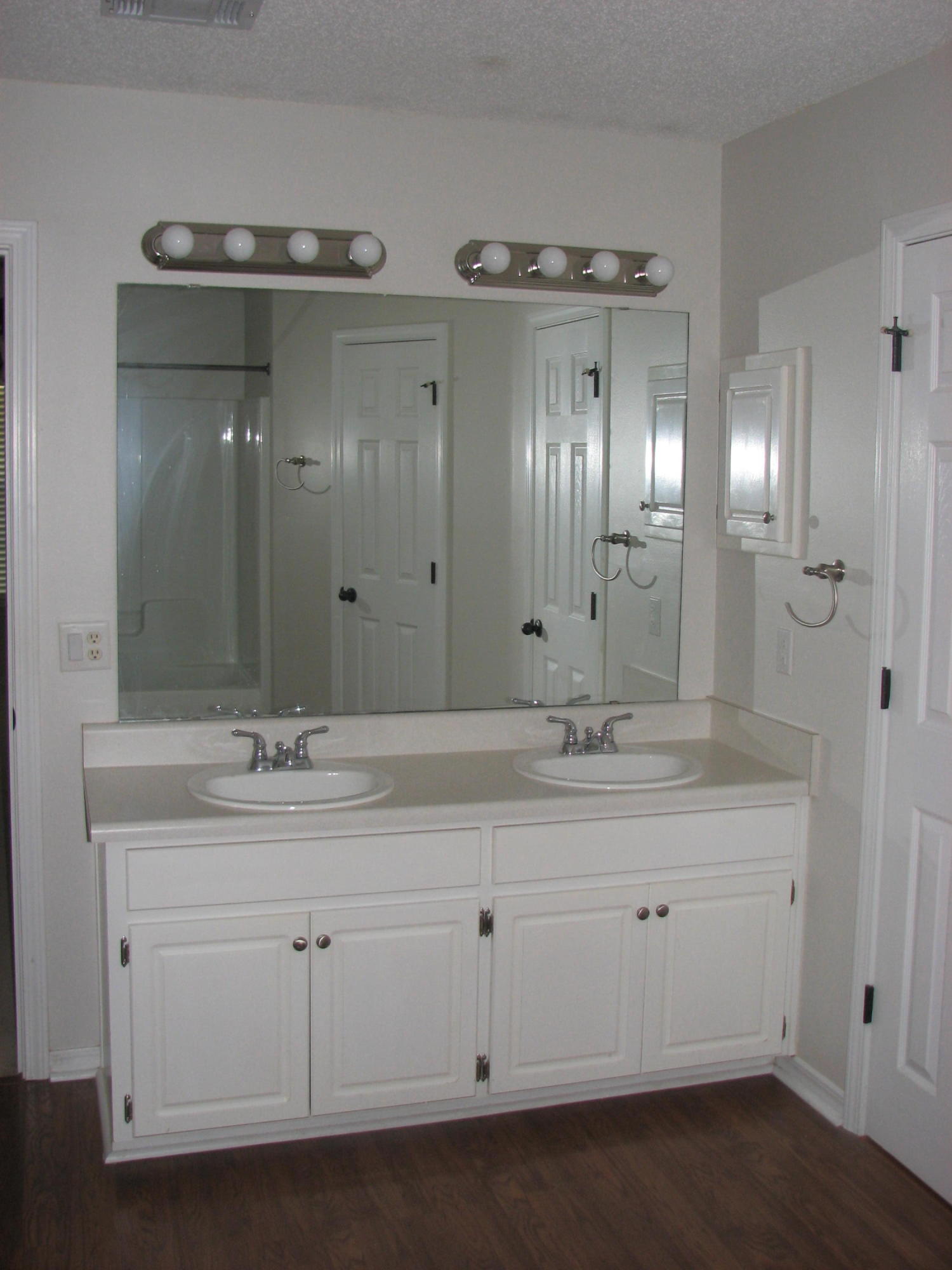 RIVERCHASE S/D PH 3 - Residential