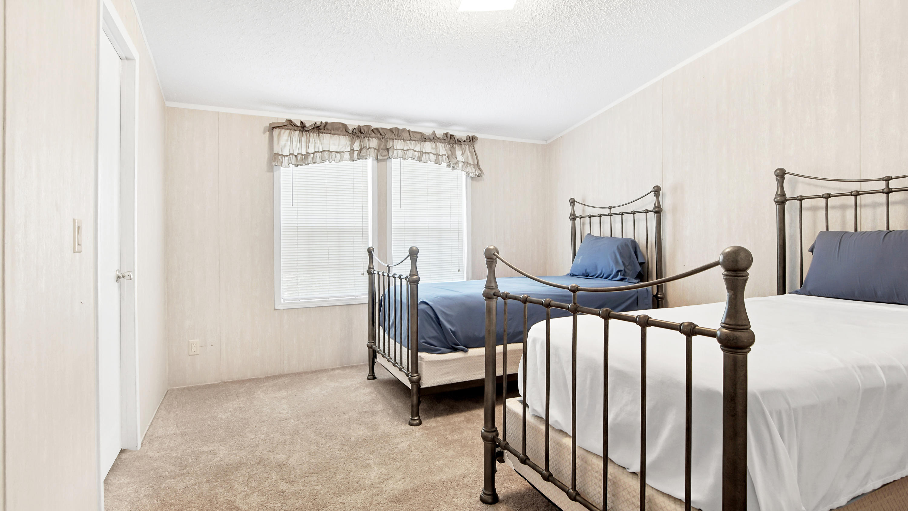 MAGNOLIA LANDING - Residential