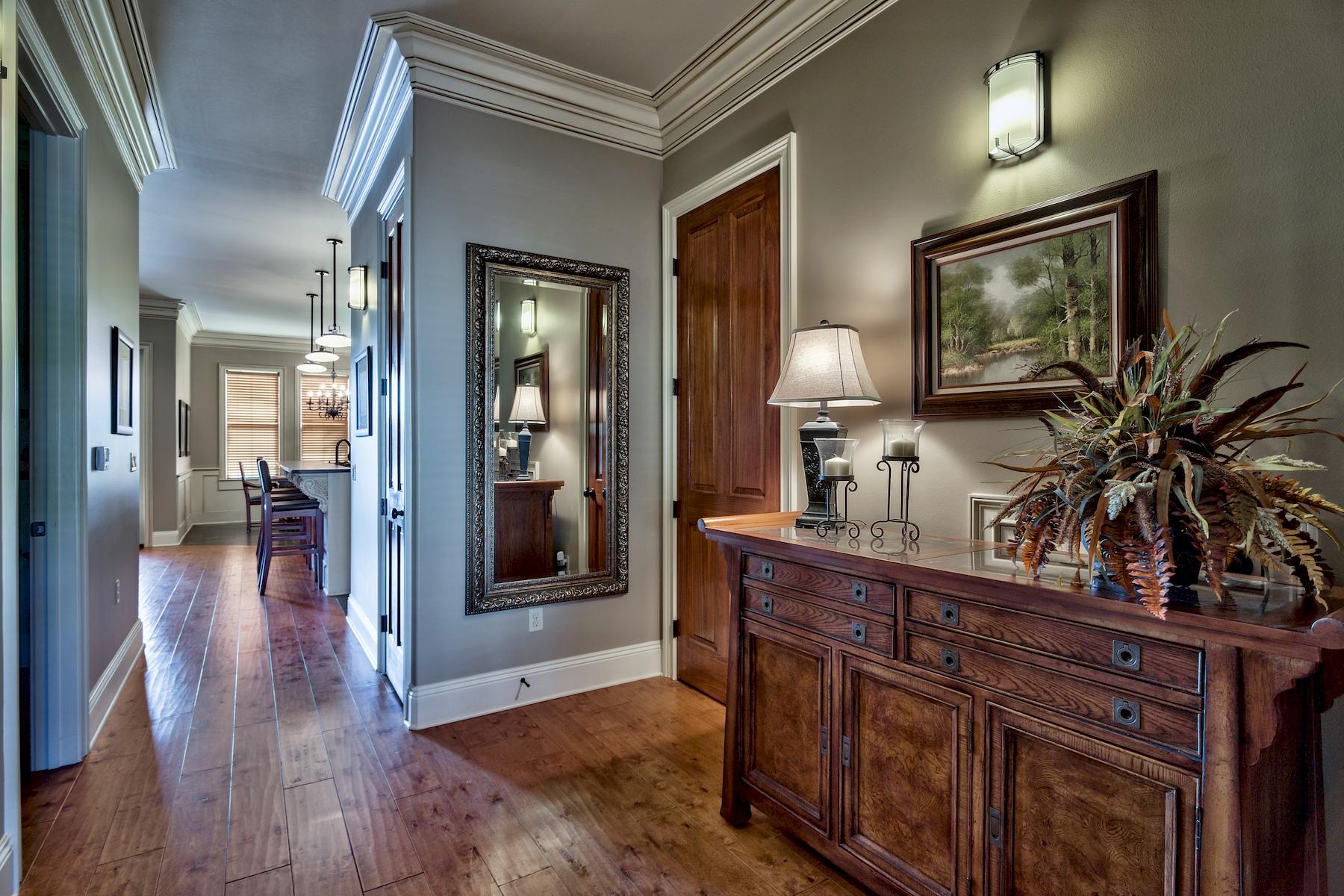 VILLA LAGO - Residential