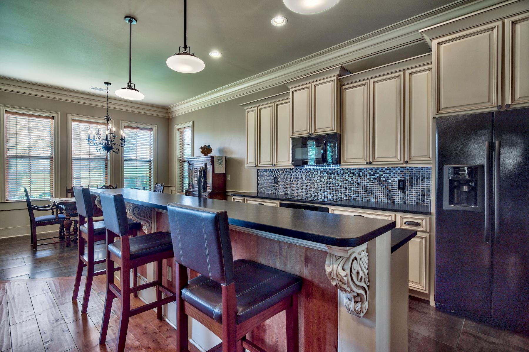 VILLA LAGO - Residential