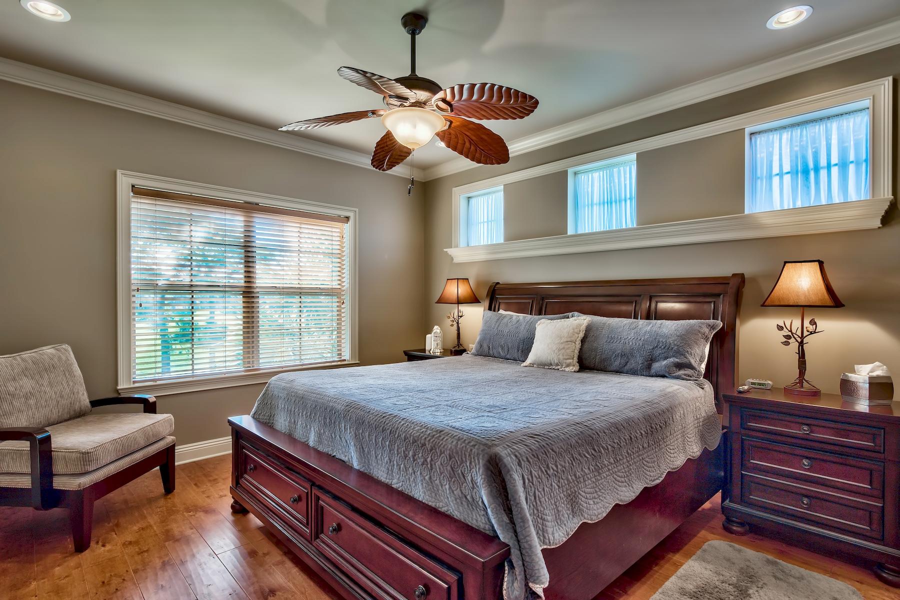 VILLA LAGO - Residential