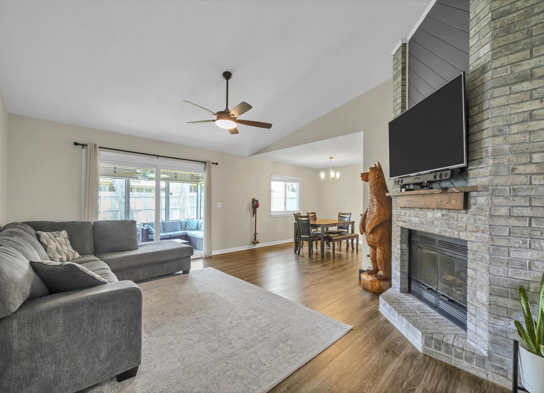 CEDAR RIDGE PH 4 - Residential Lease