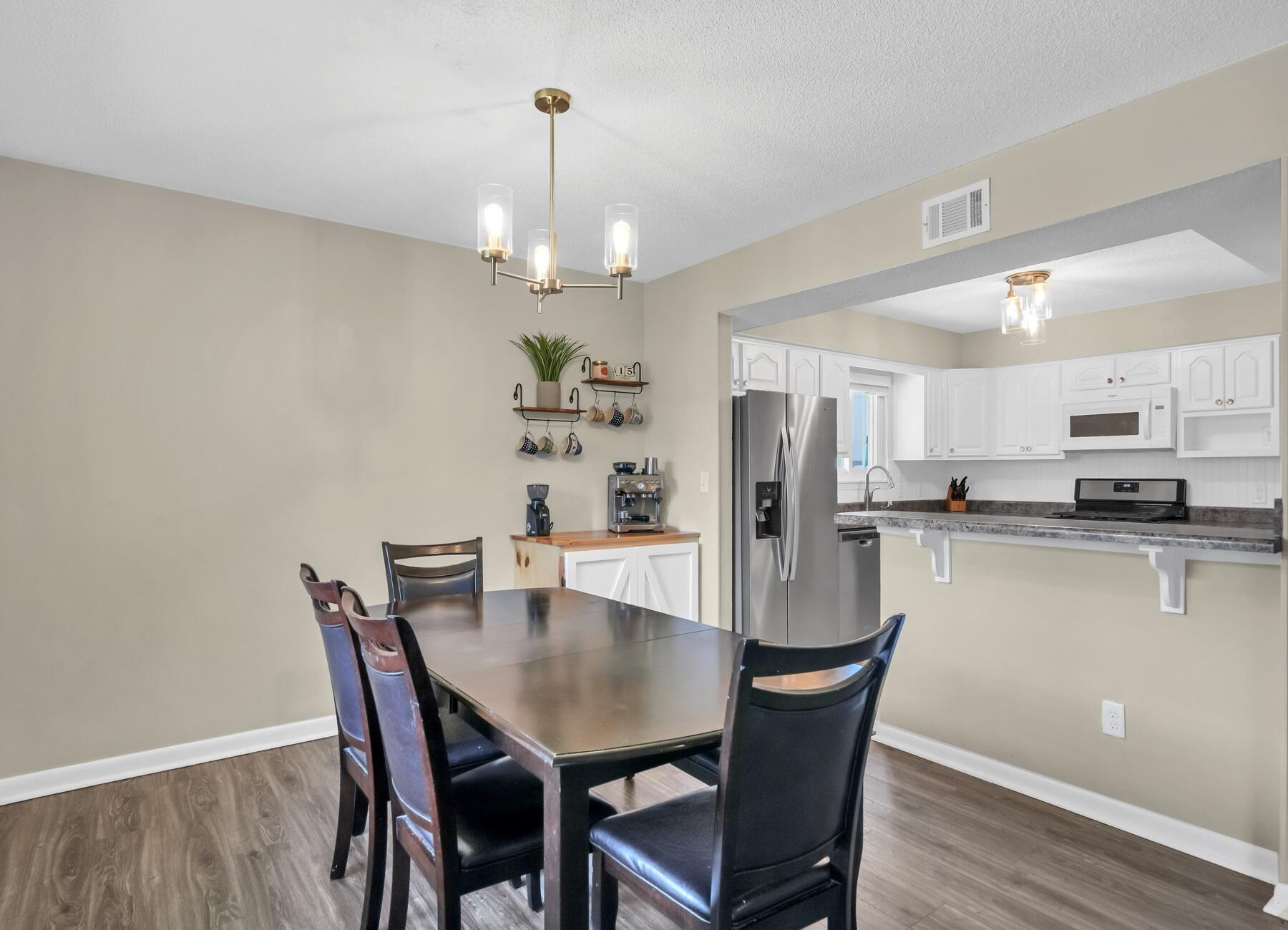 CEDAR RIDGE PH 4 - Residential Lease