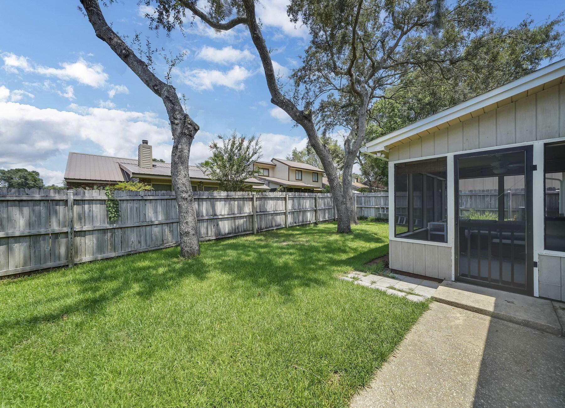 CEDAR RIDGE PH 4 - Residential Lease