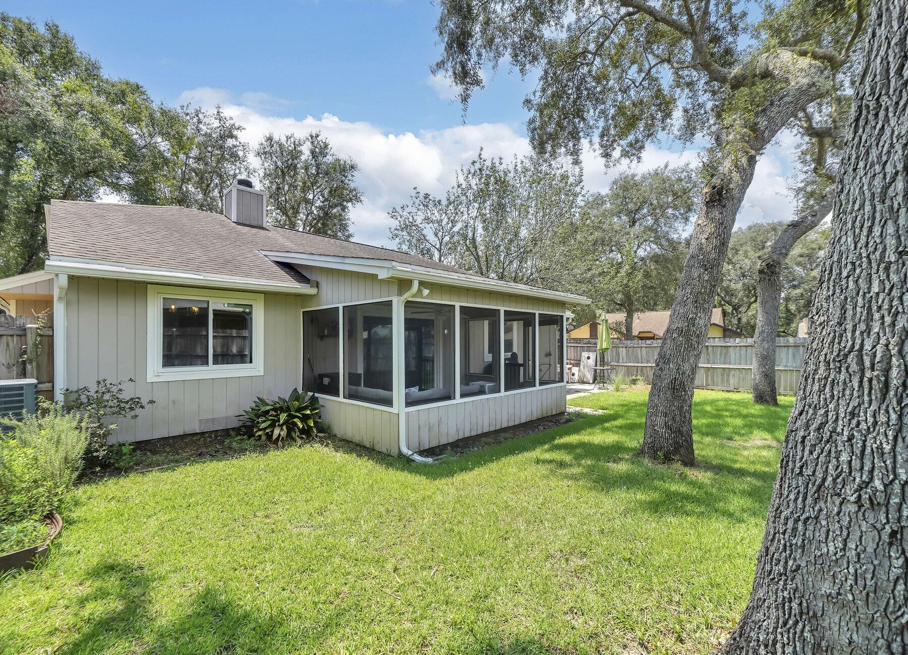 CEDAR RIDGE PH 4 - Residential Lease