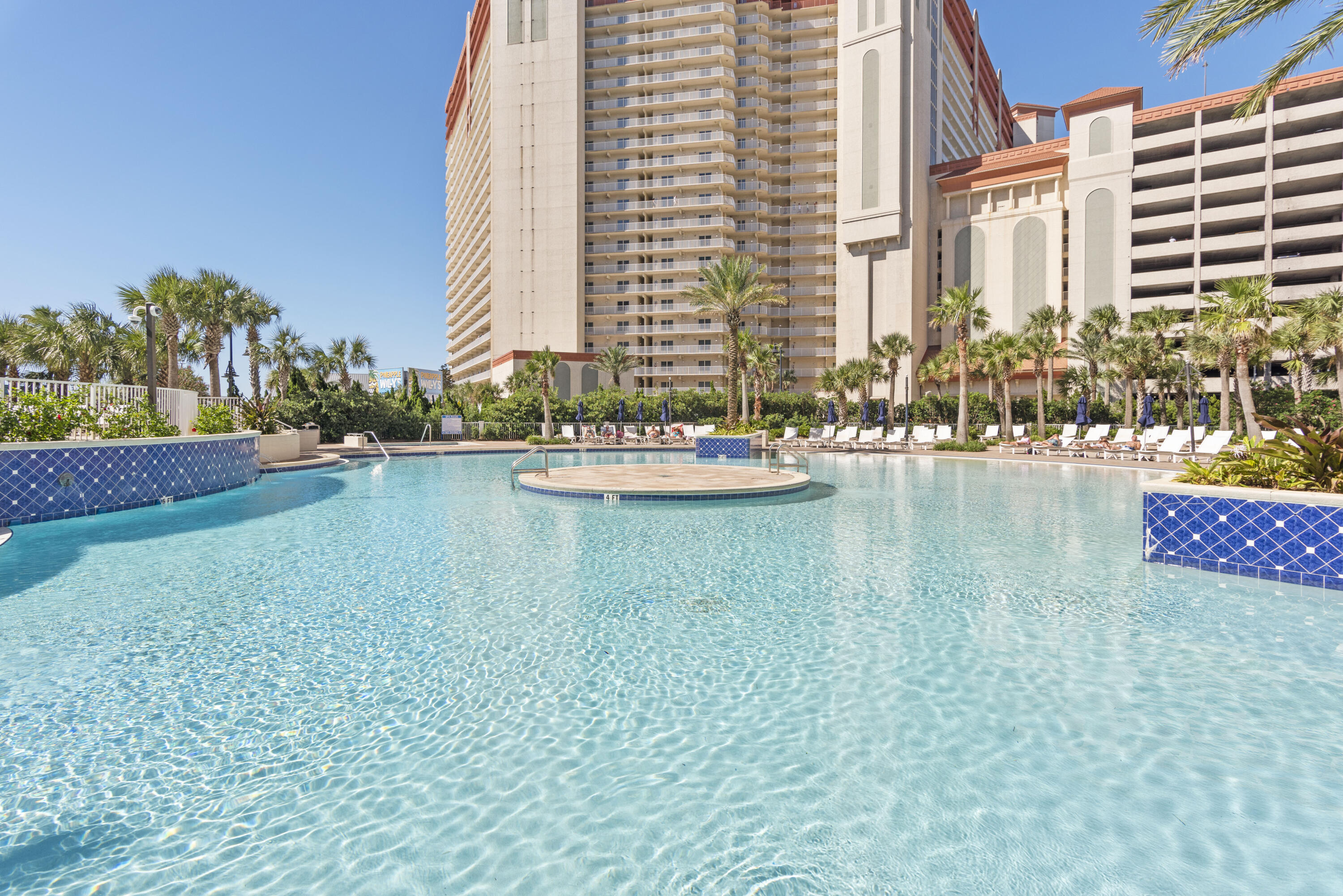 Laketown Wharf - Residential