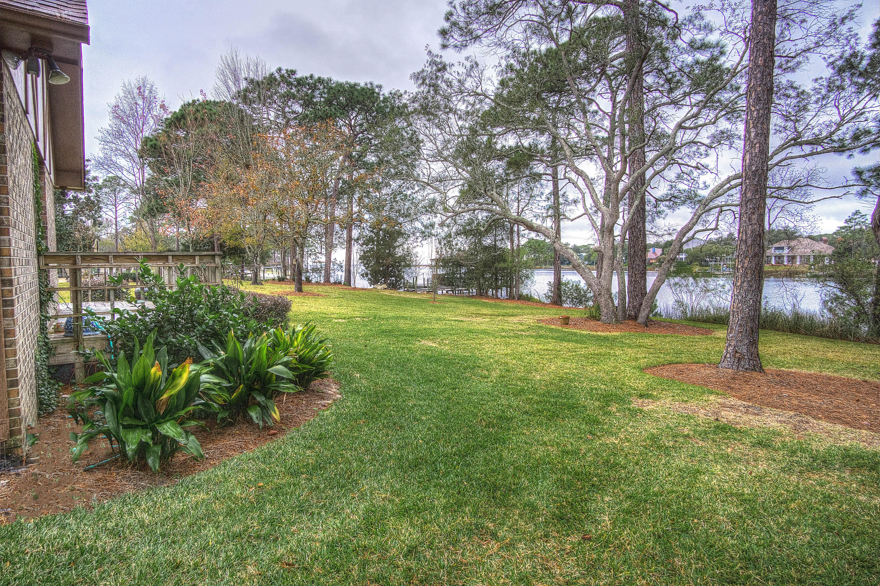 RAINTREE ESTATES - Residential