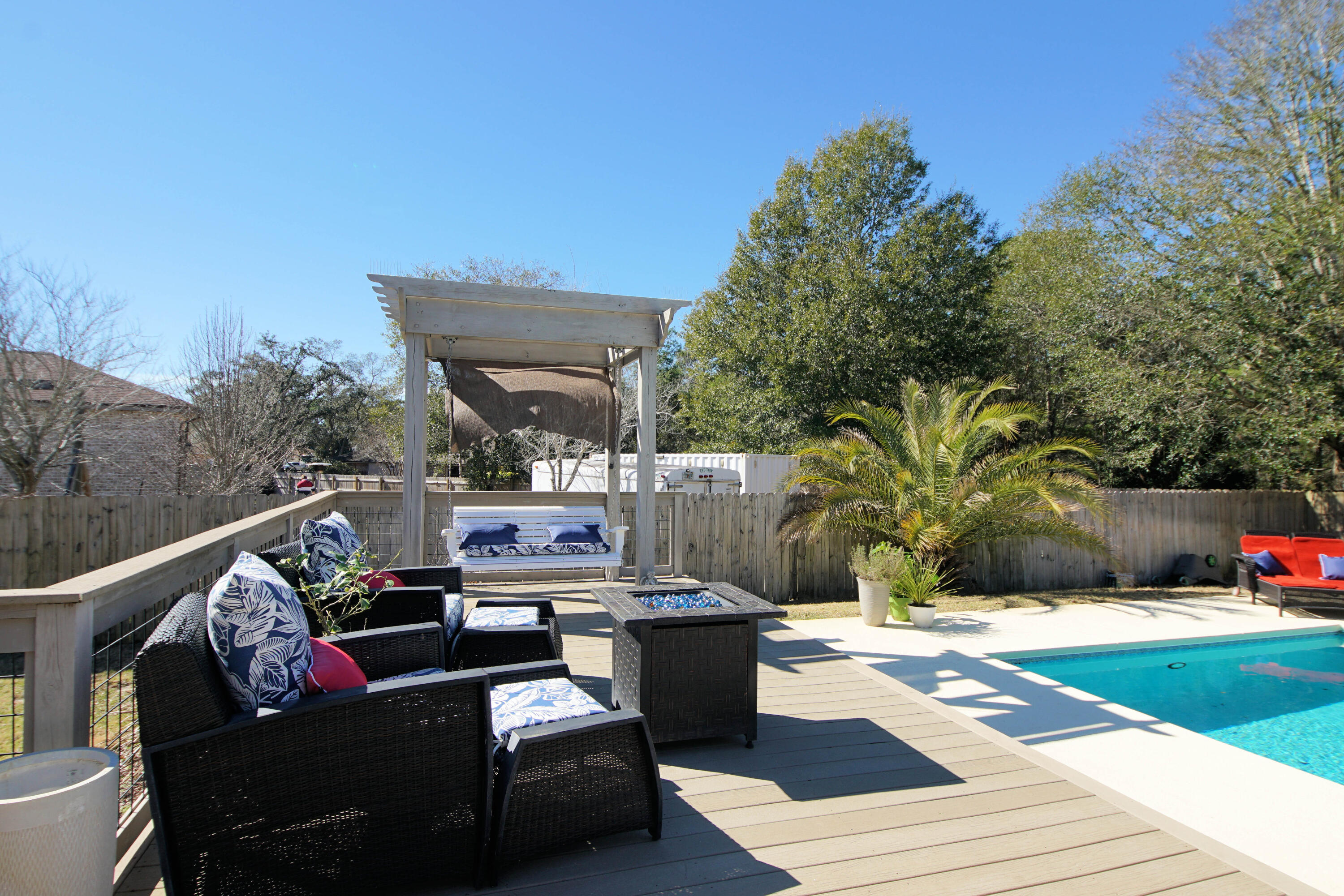 BRISTOL VILLAGE RAINTREE ESTATES - Residential