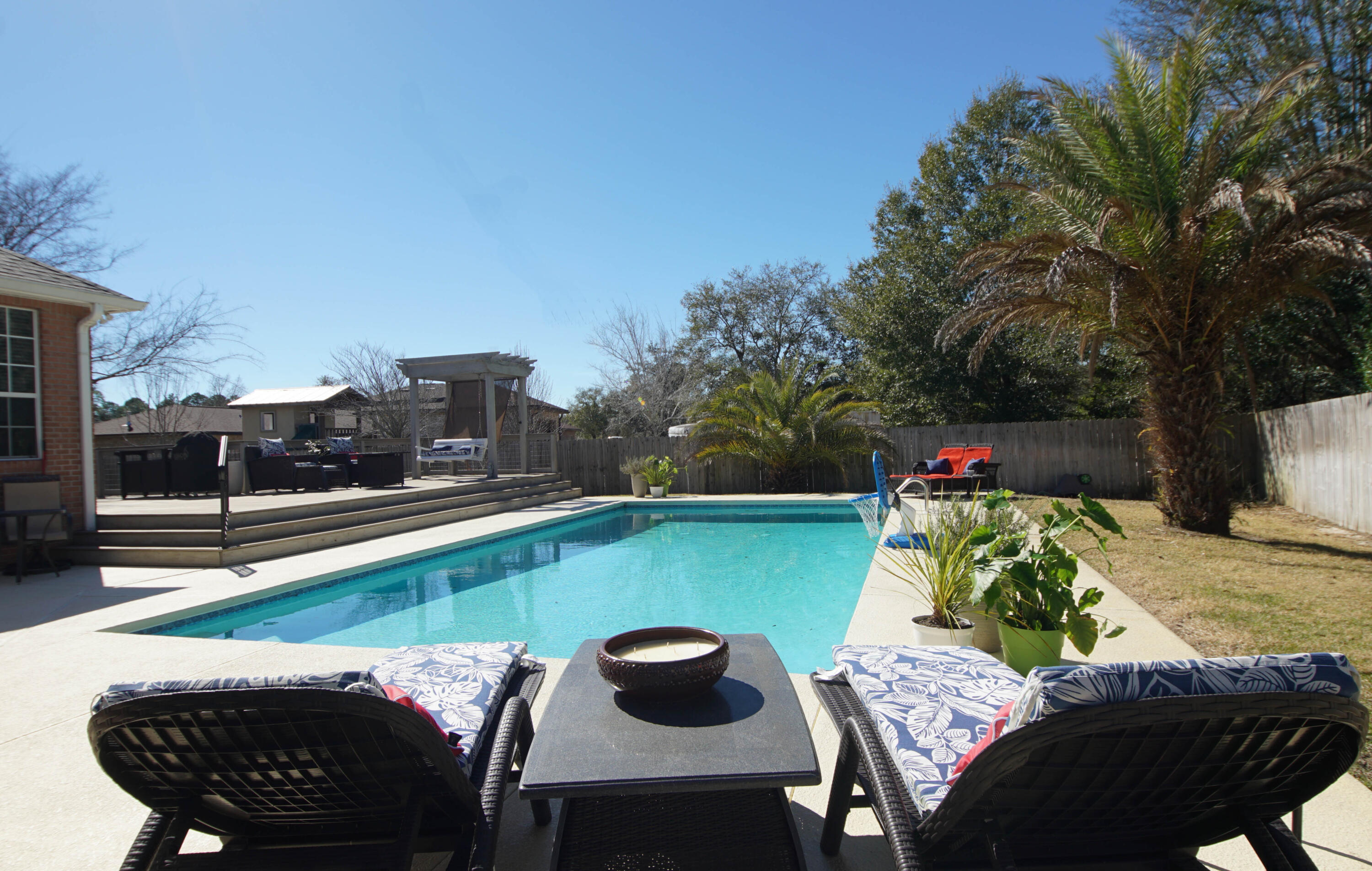 BRISTOL VILLAGE RAINTREE ESTATES - Residential