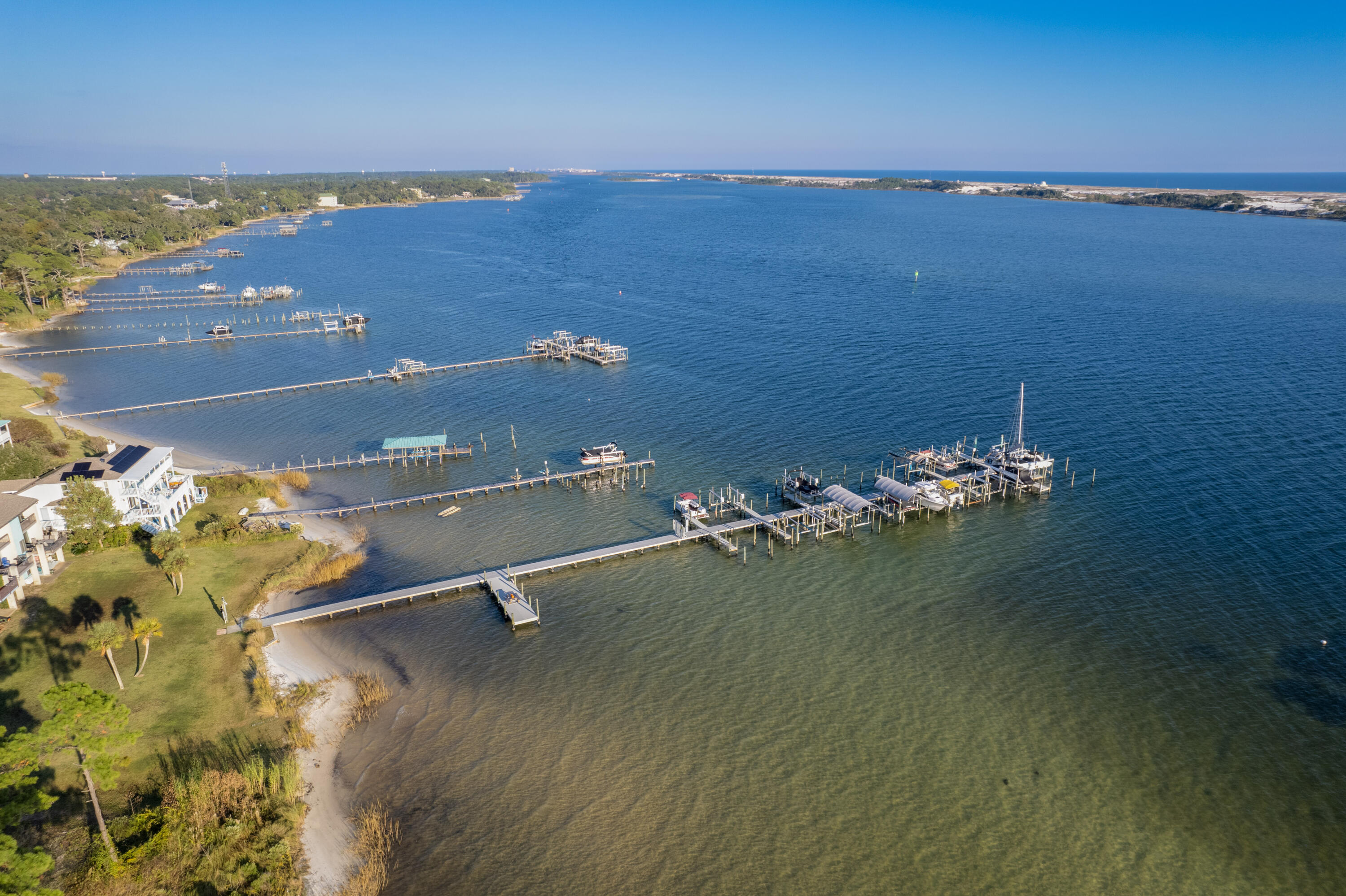 LA MAR WEST T/H PH 2 - Residential