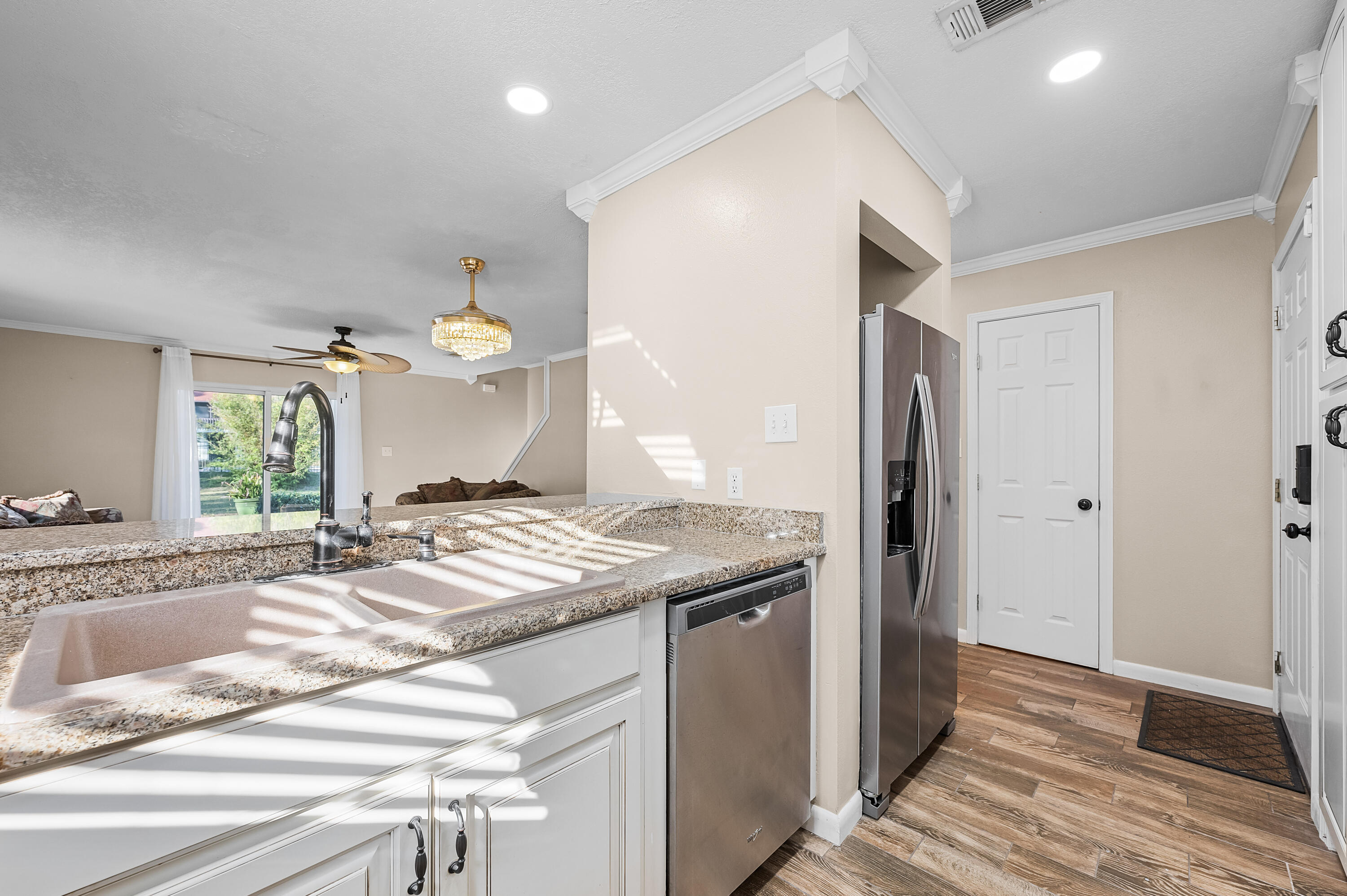 LA MAR WEST T/H PH 2 - Residential