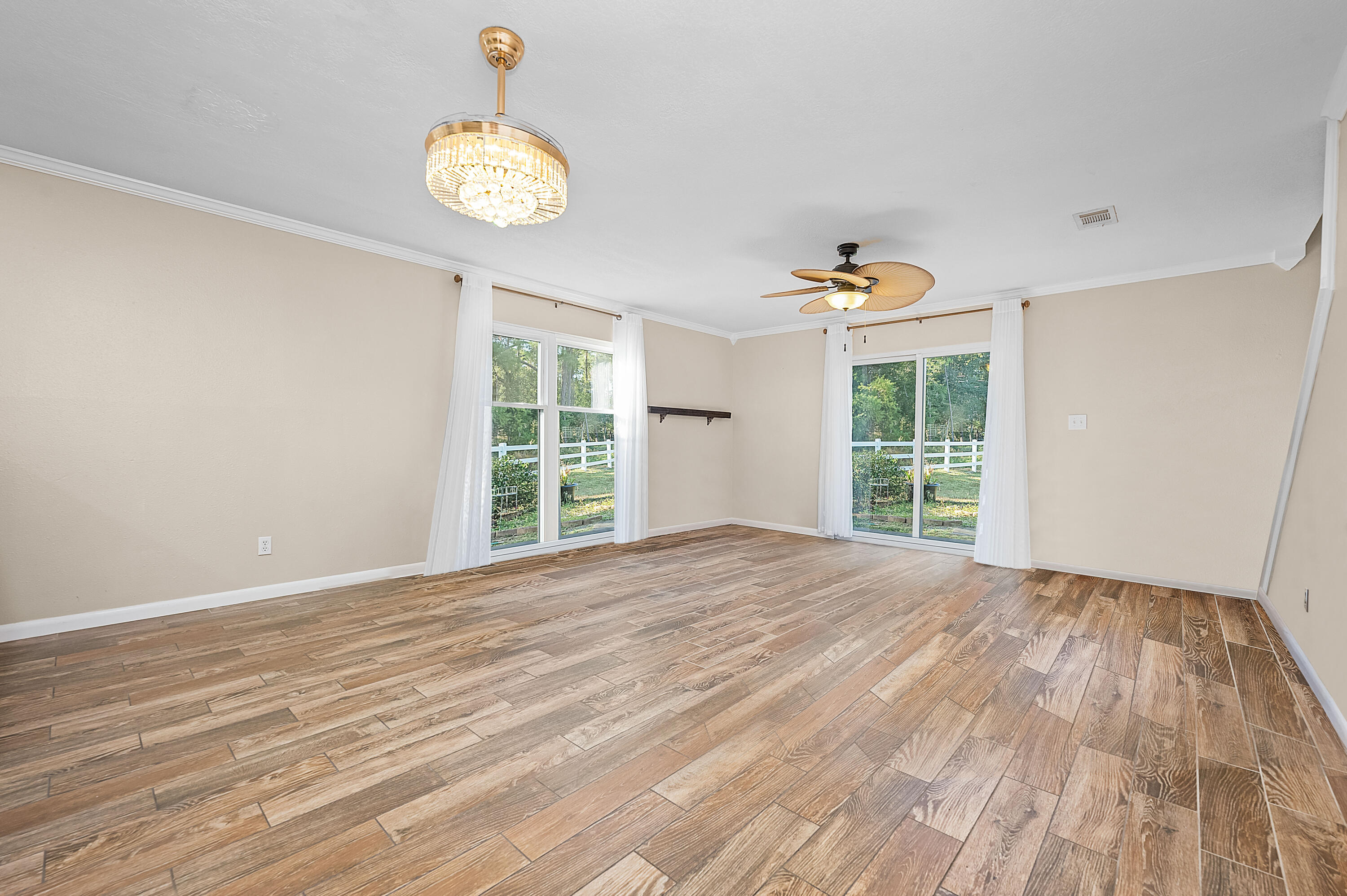 LA MAR WEST T/H PH 2 - Residential