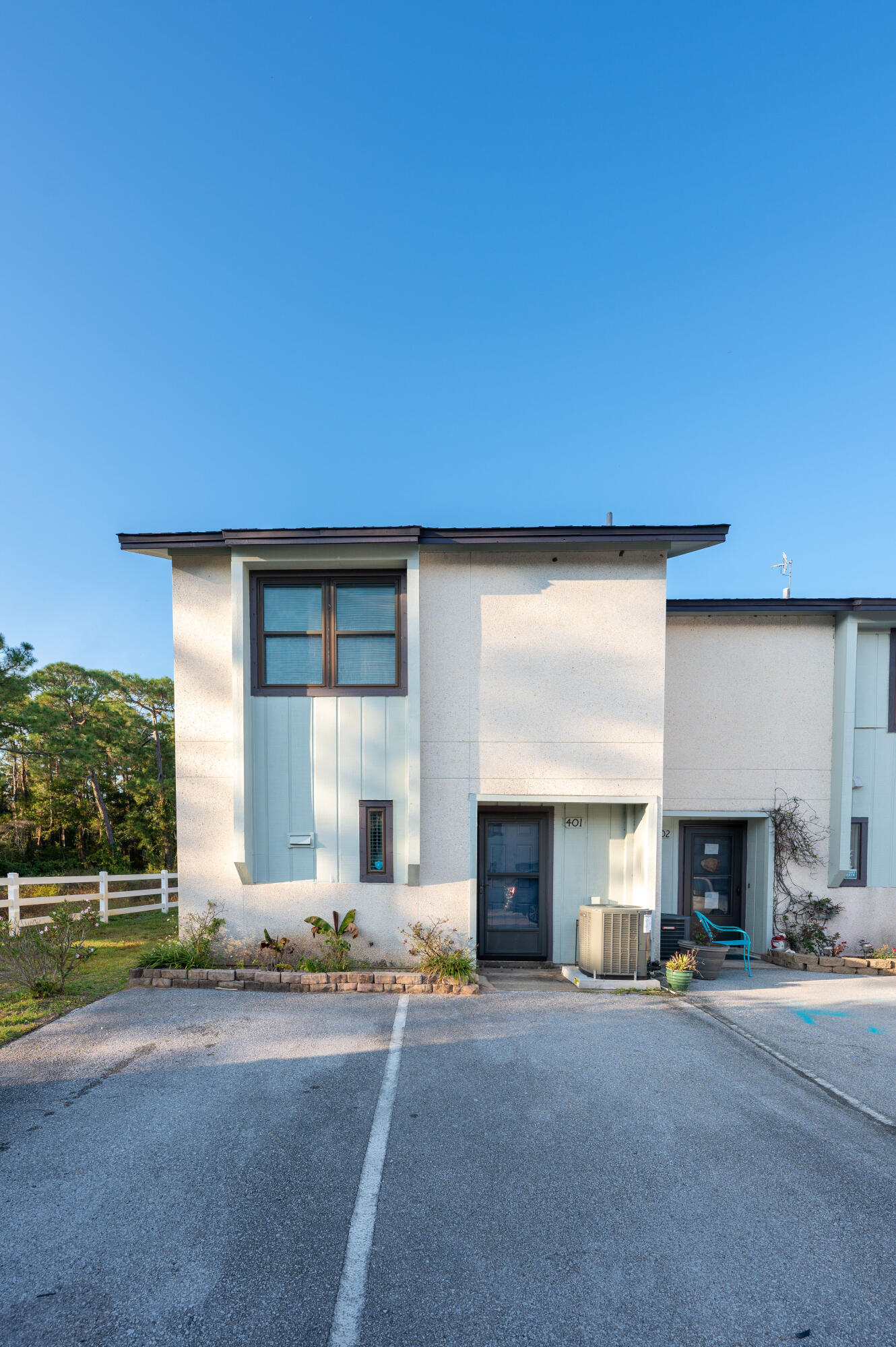 LA MAR WEST T/H PH 2 - Residential