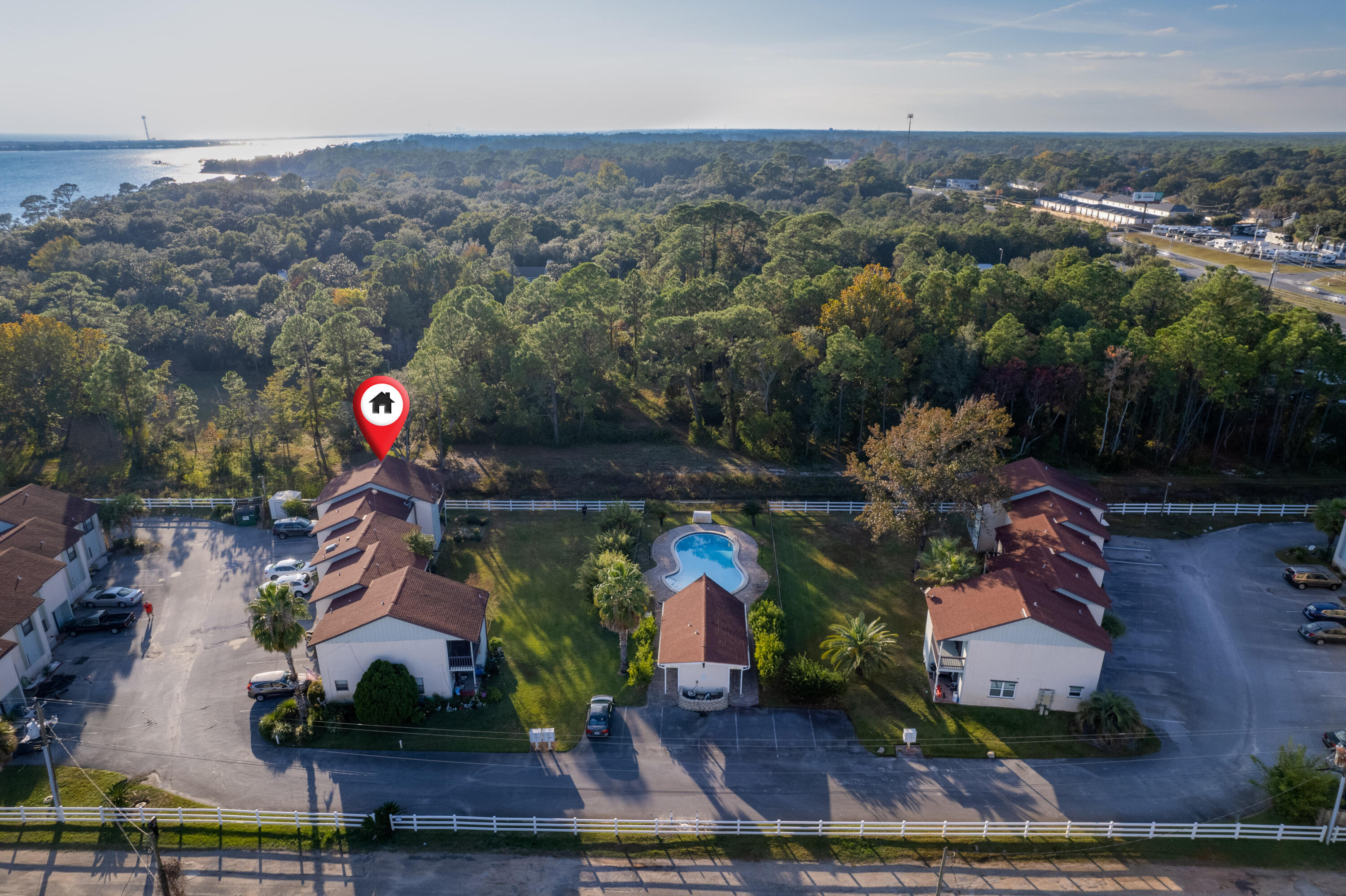 LA MAR WEST T/H PH 2 - Residential