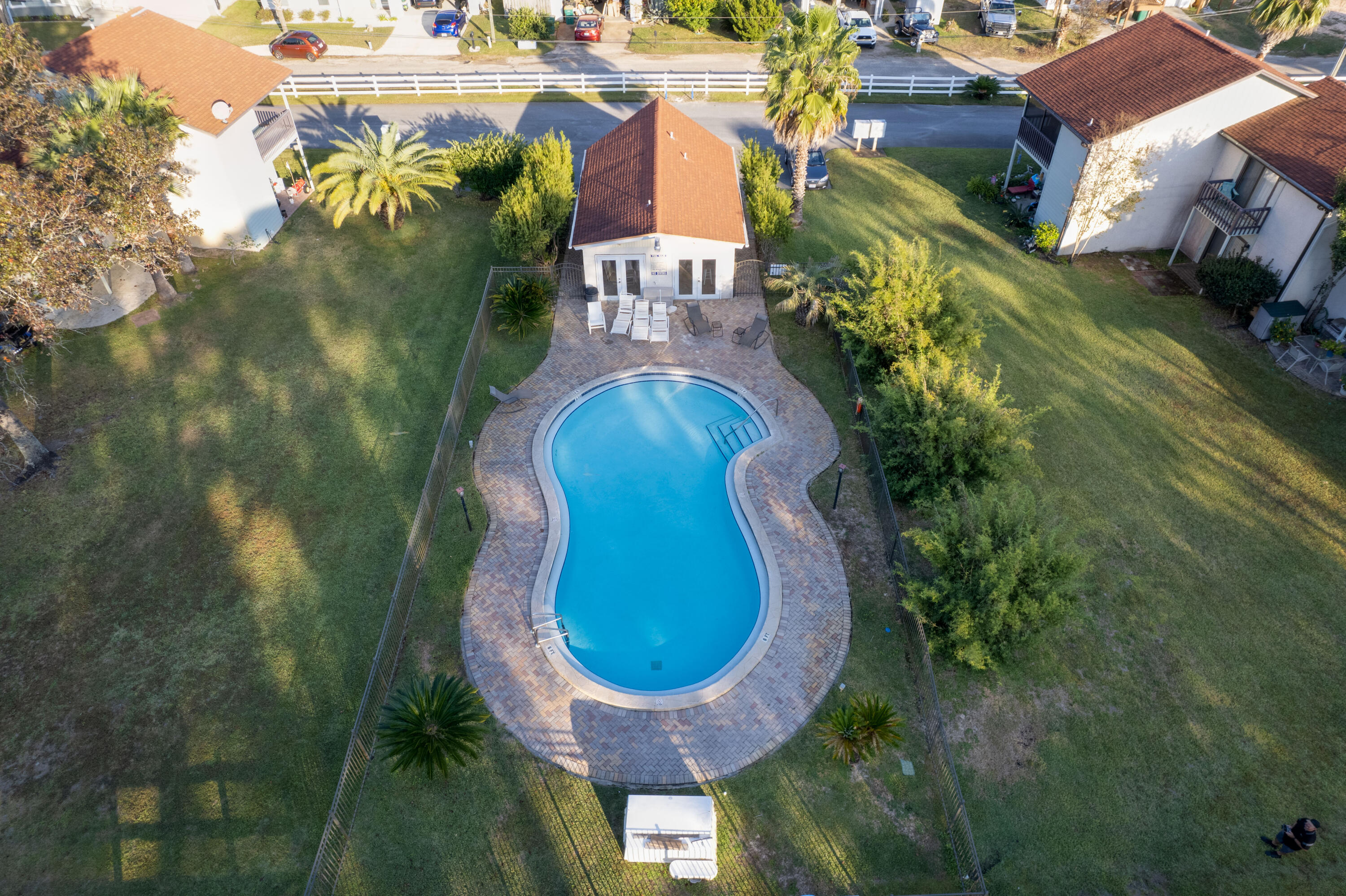 LA MAR WEST T/H PH 2 - Residential