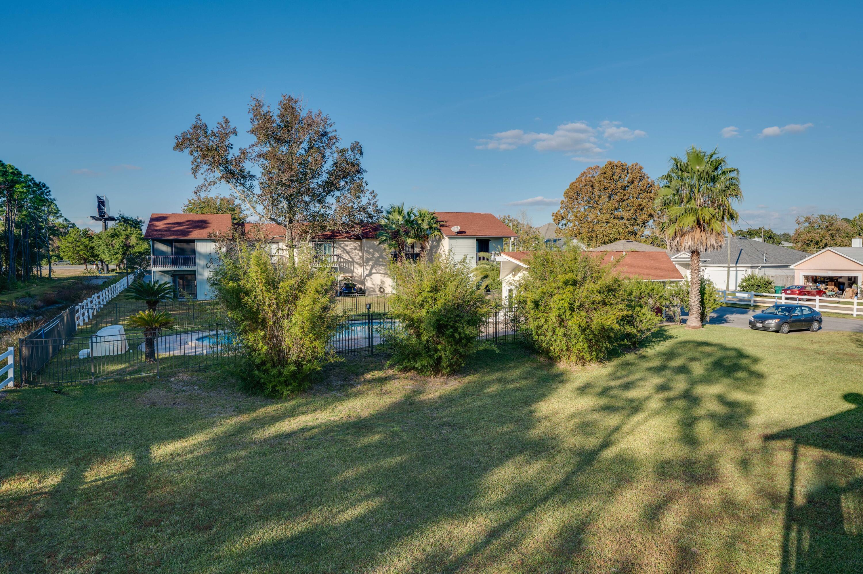 LA MAR WEST T/H PH 2 - Residential