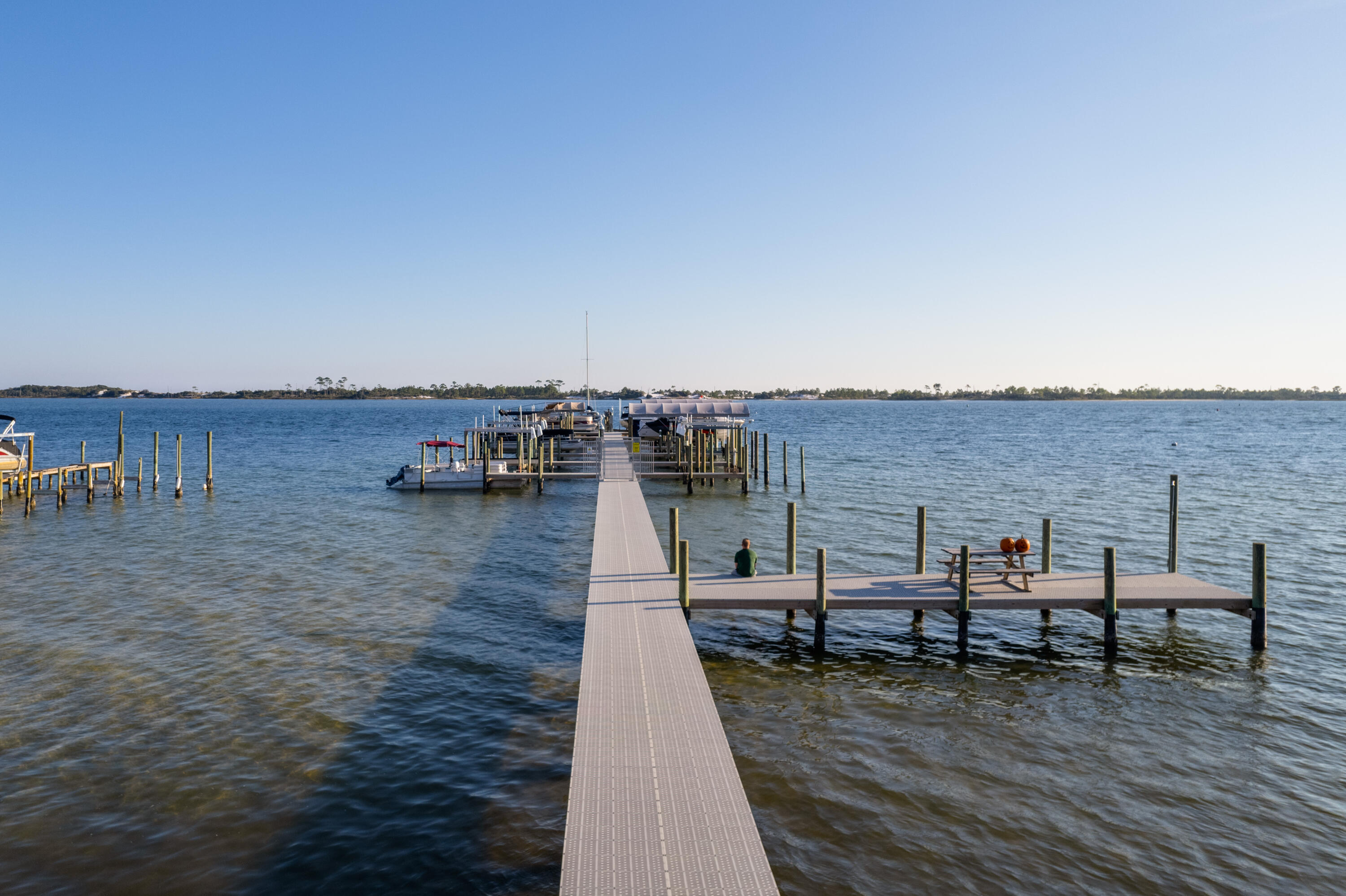 LA MAR WEST T/H PH 2 - Residential