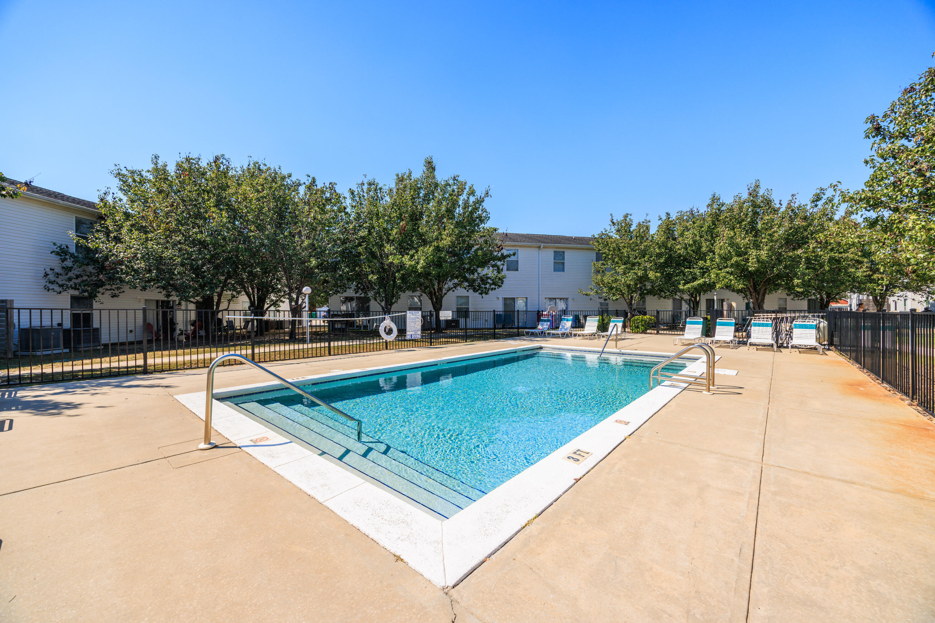 QUAIL LAKE - Residential