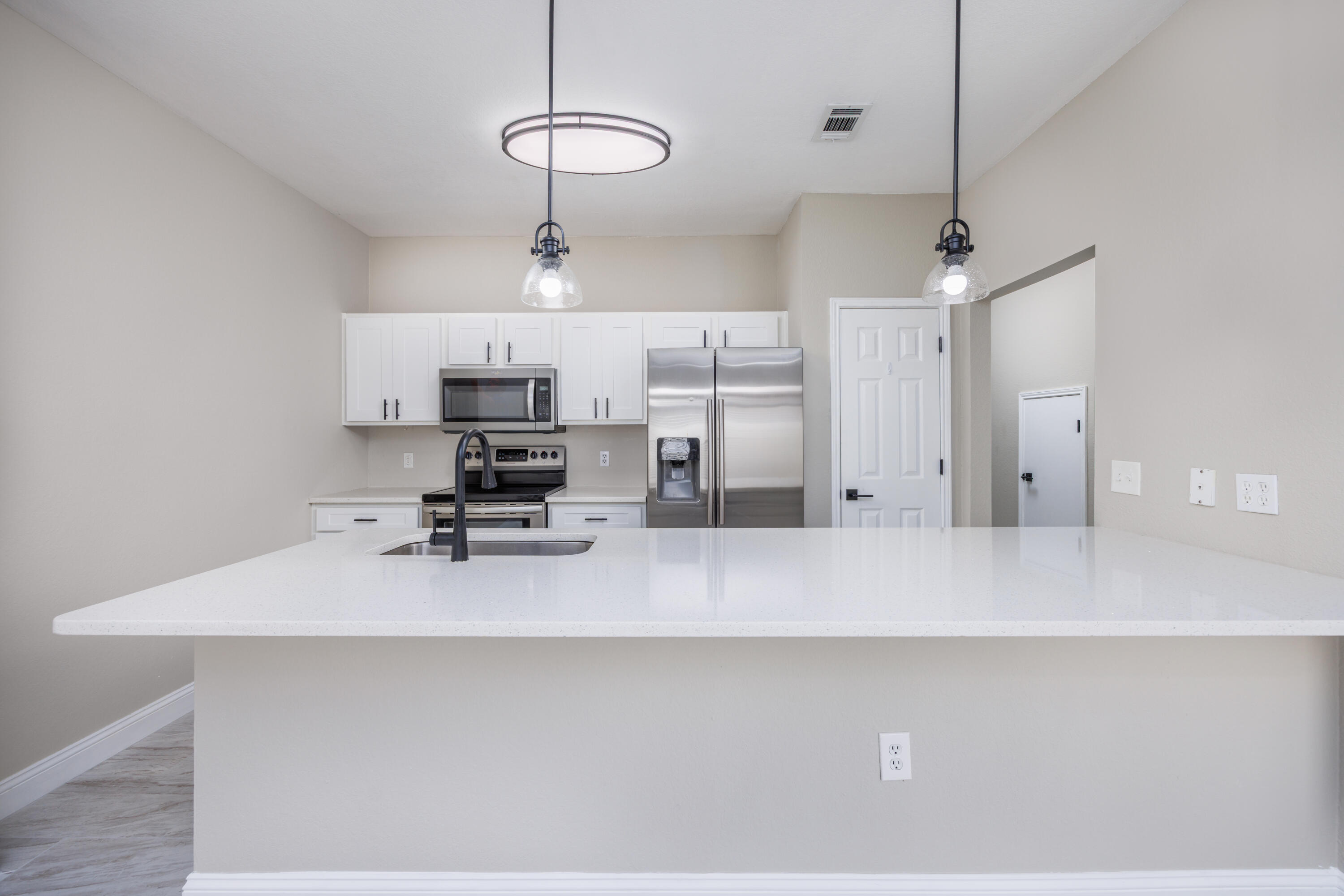 QUAIL LAKE - Residential