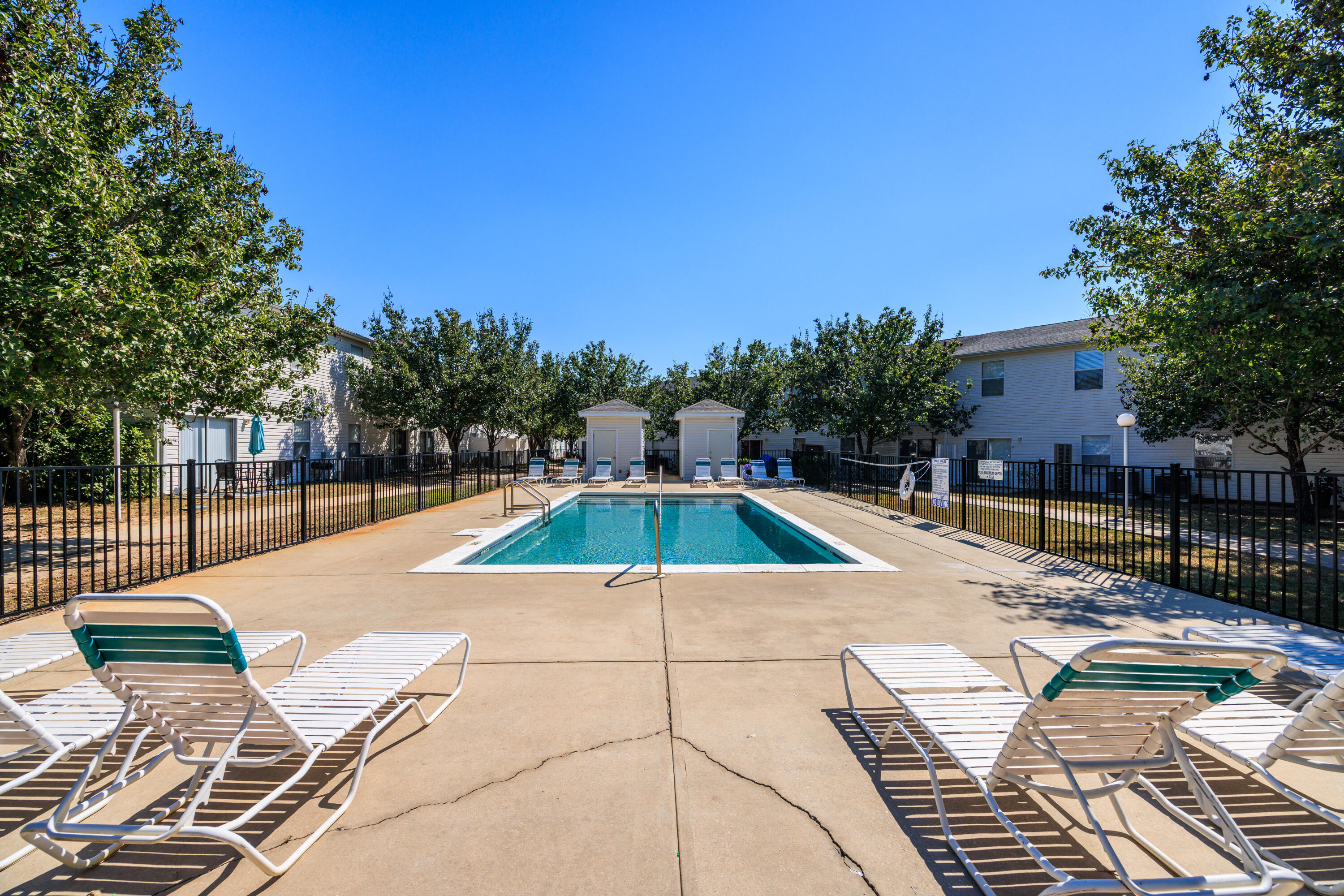 QUAIL LAKE - Residential