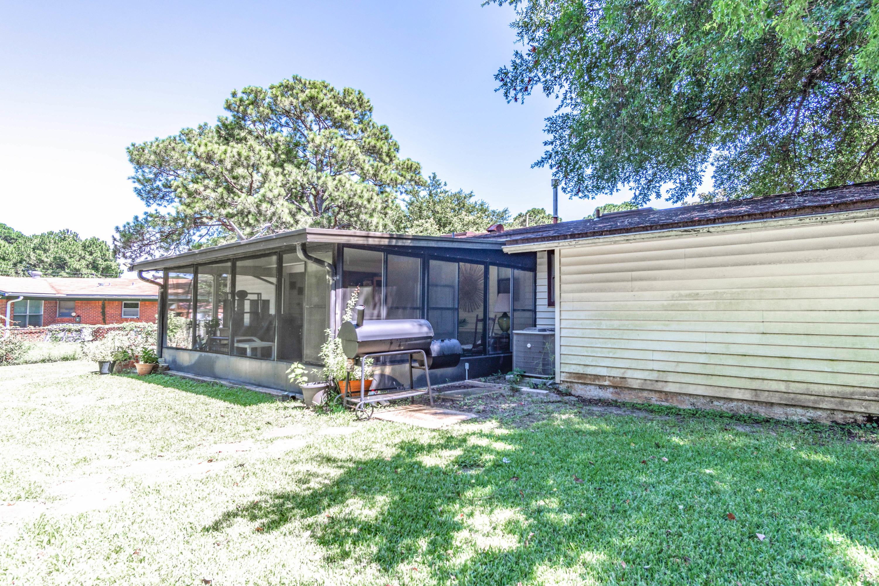 SANTA ROSA PARK 1ST ADDN - Residential