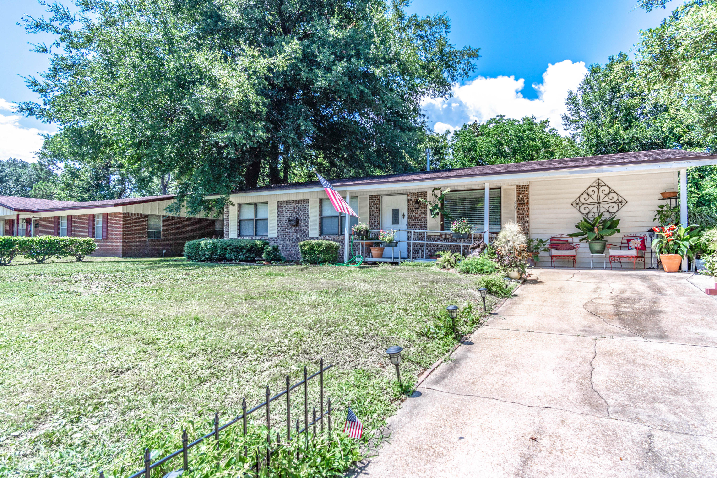 SANTA ROSA PARK 1ST ADDN - Residential