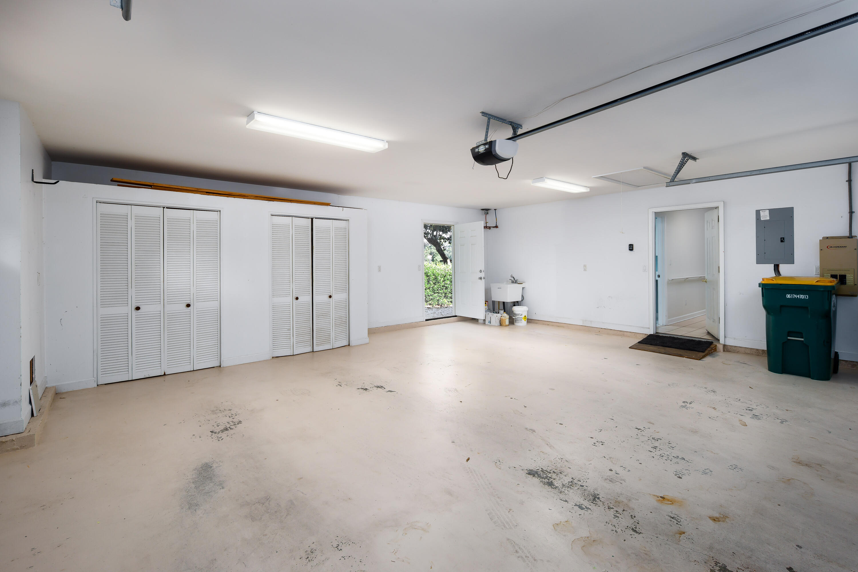 Oaklake S/D, Bluewater Bay - Residential