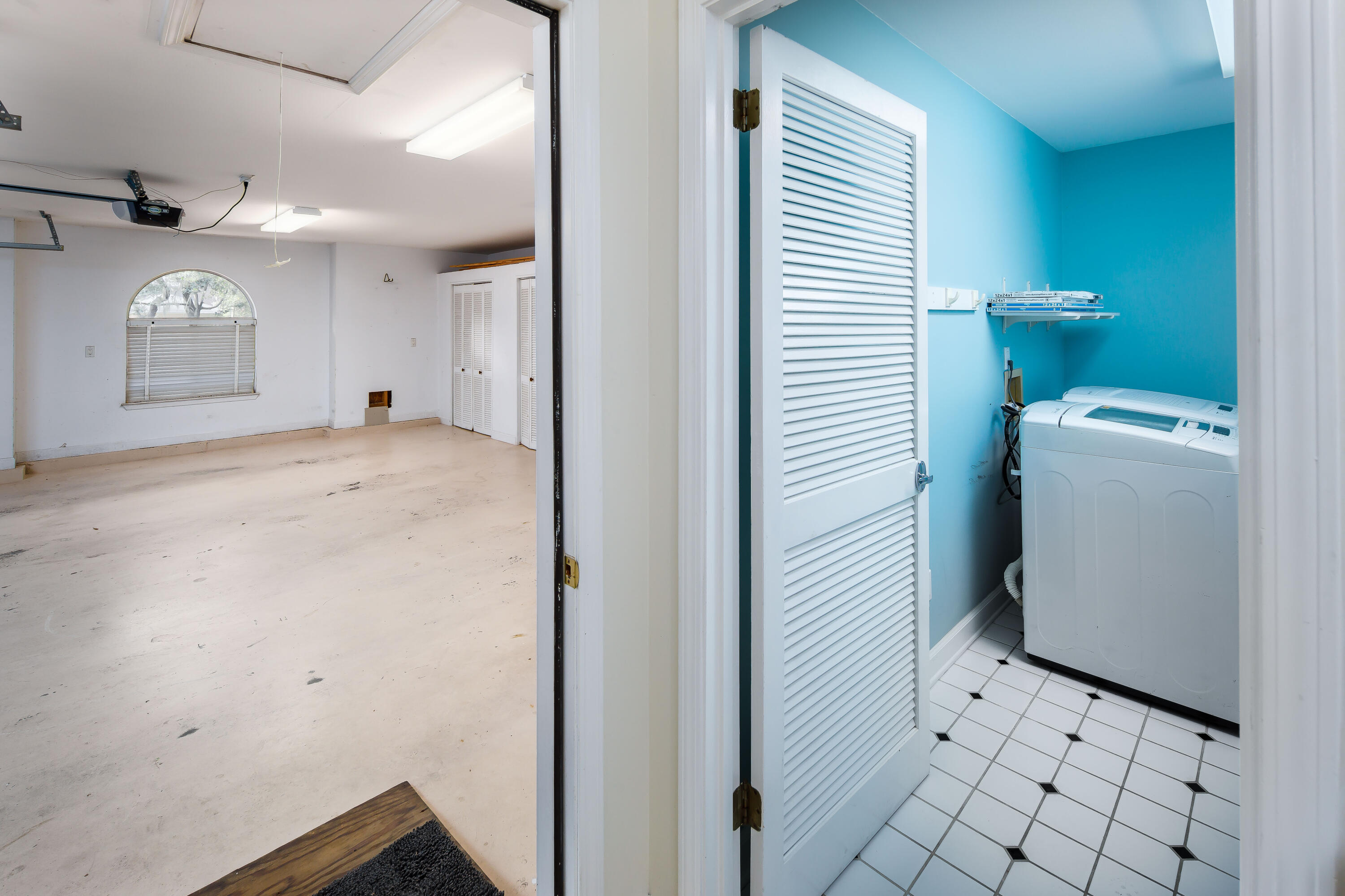 Oaklake S/D, Bluewater Bay - Residential