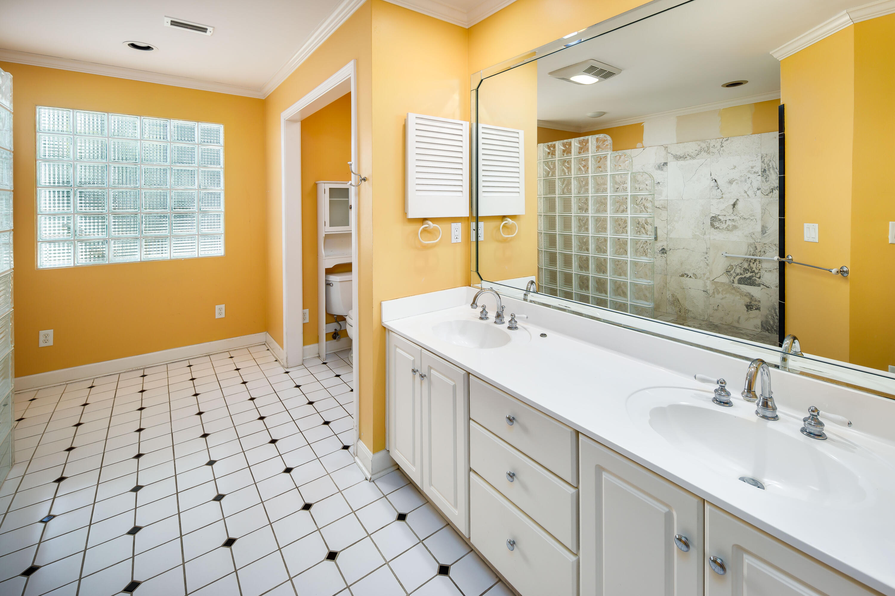 Oaklake S/D, Bluewater Bay - Residential