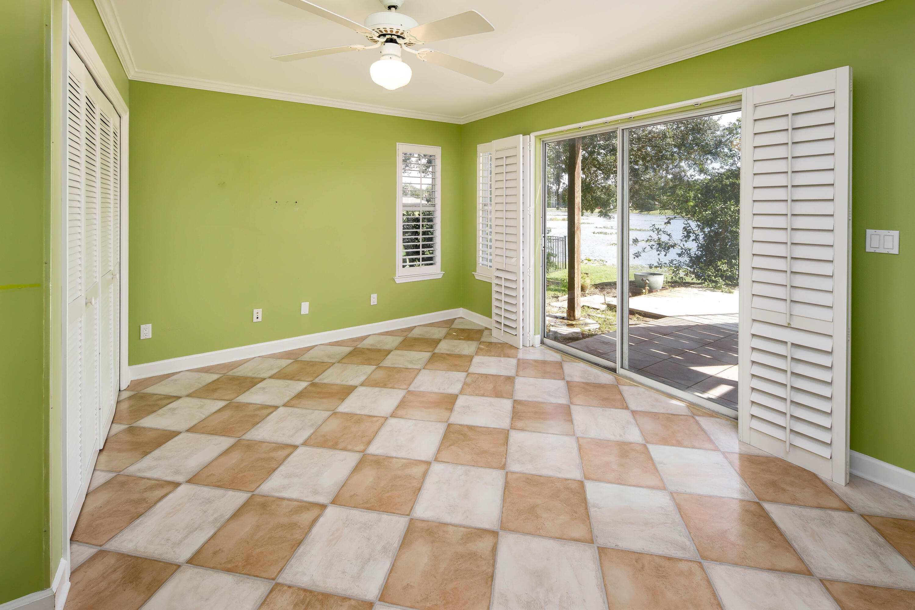 Oaklake S/D, Bluewater Bay - Residential