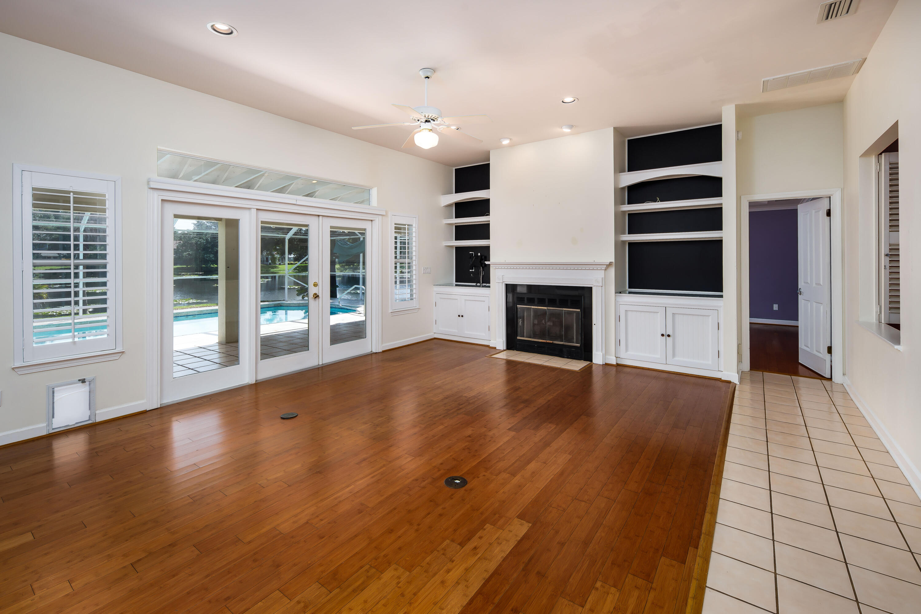 Oaklake S/D, Bluewater Bay - Residential
