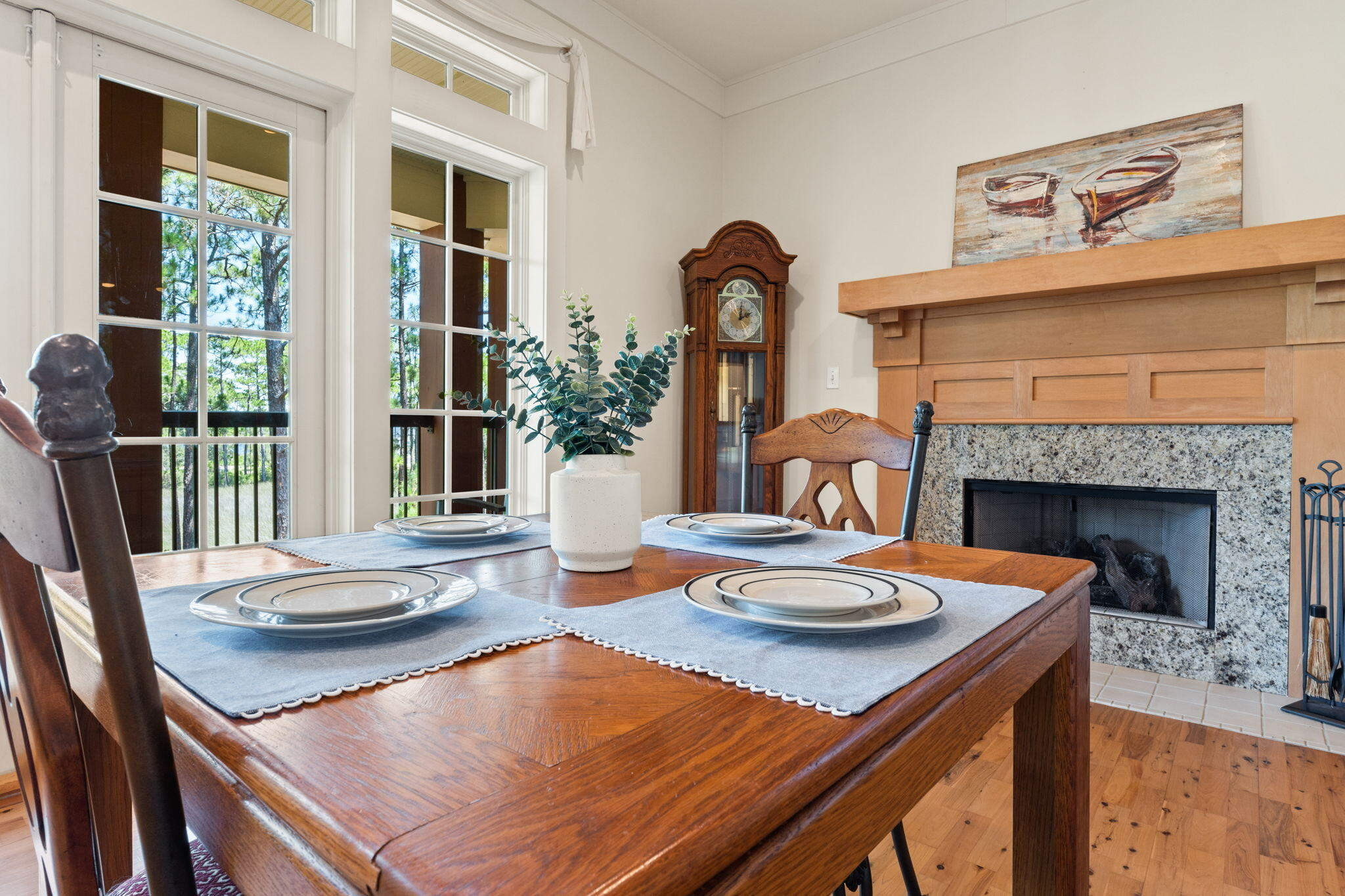 LAKESIDE LODGE AT PROSPECT POINT - Residential