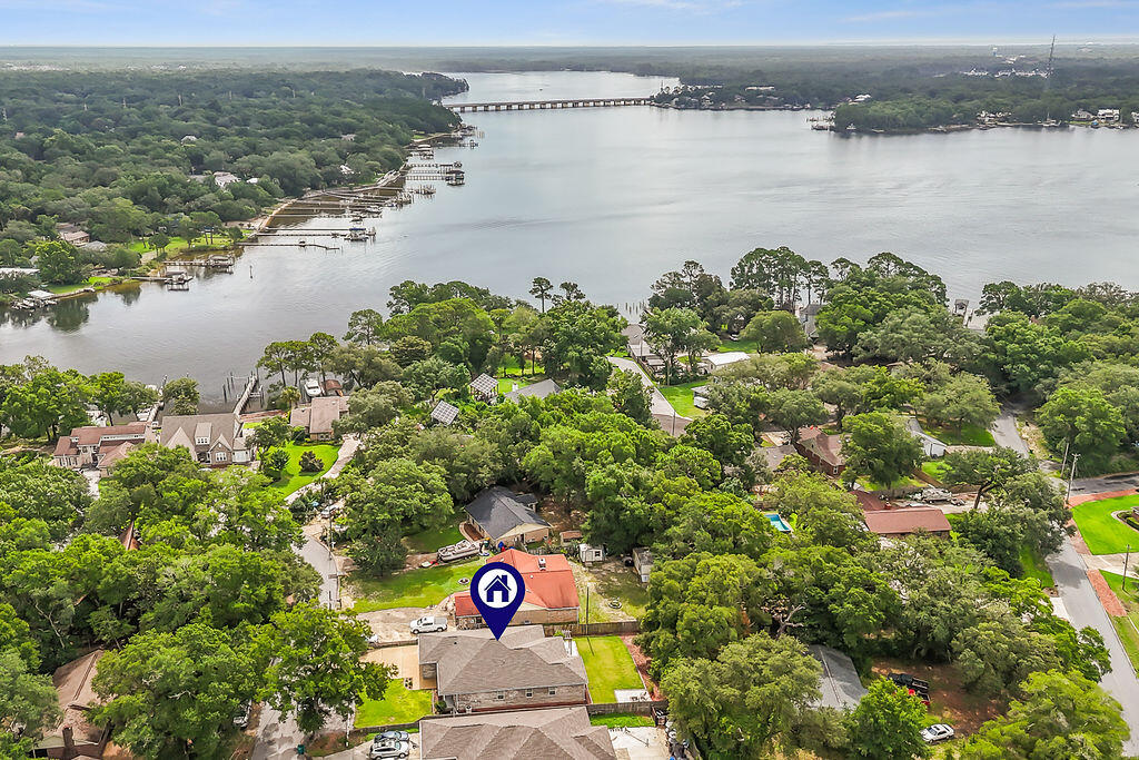 BAYWOOD ESTATES - Residential