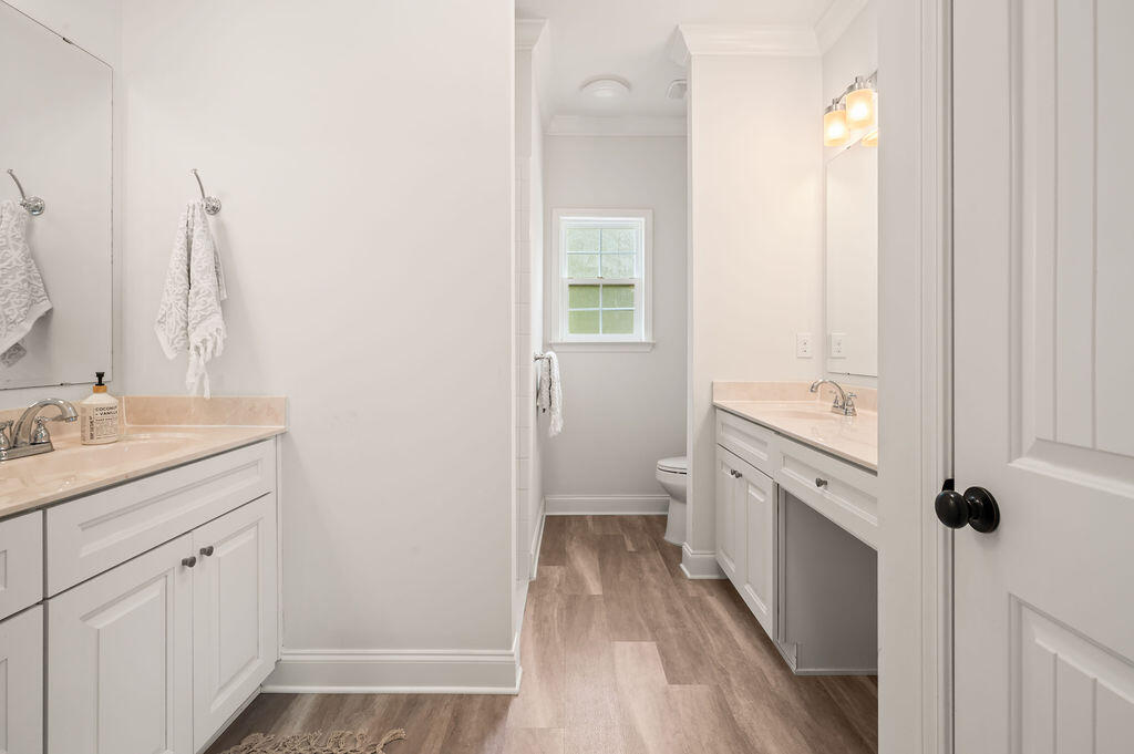 BAYWOOD ESTATES - Residential