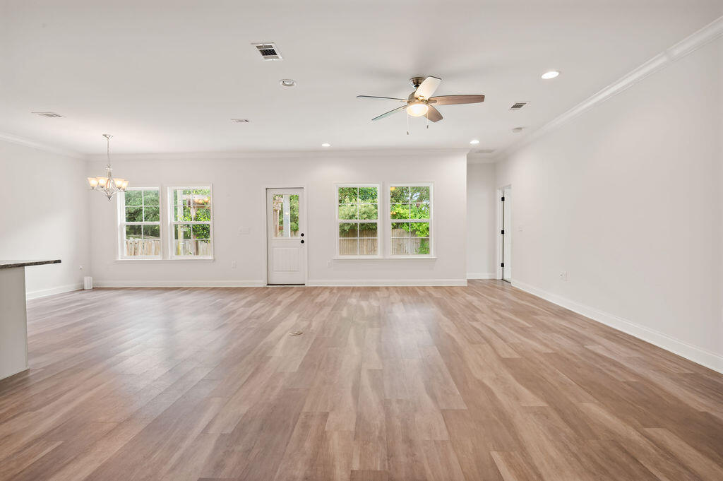 BAYWOOD ESTATES - Residential