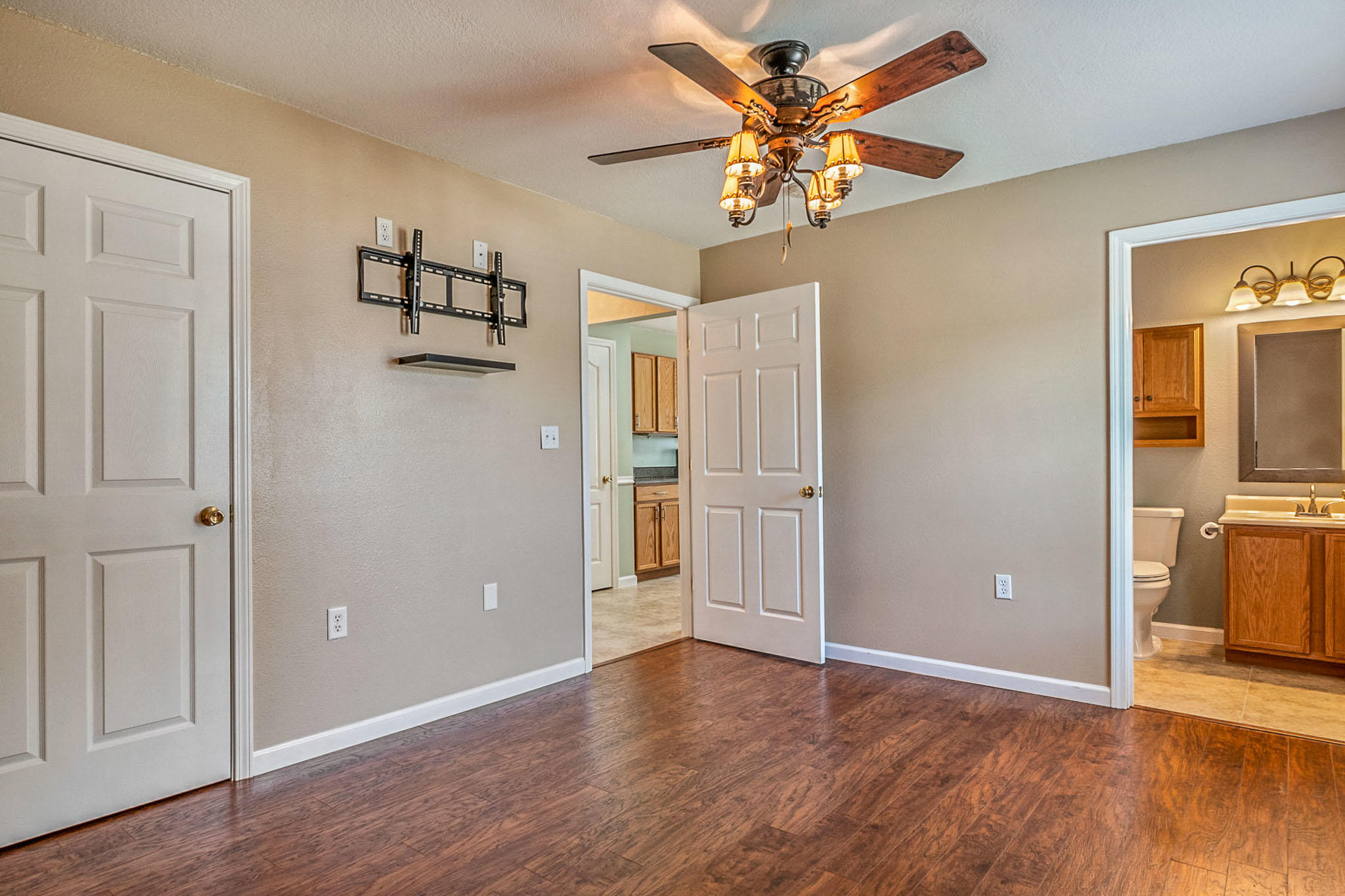 PINEGROVE - Residential