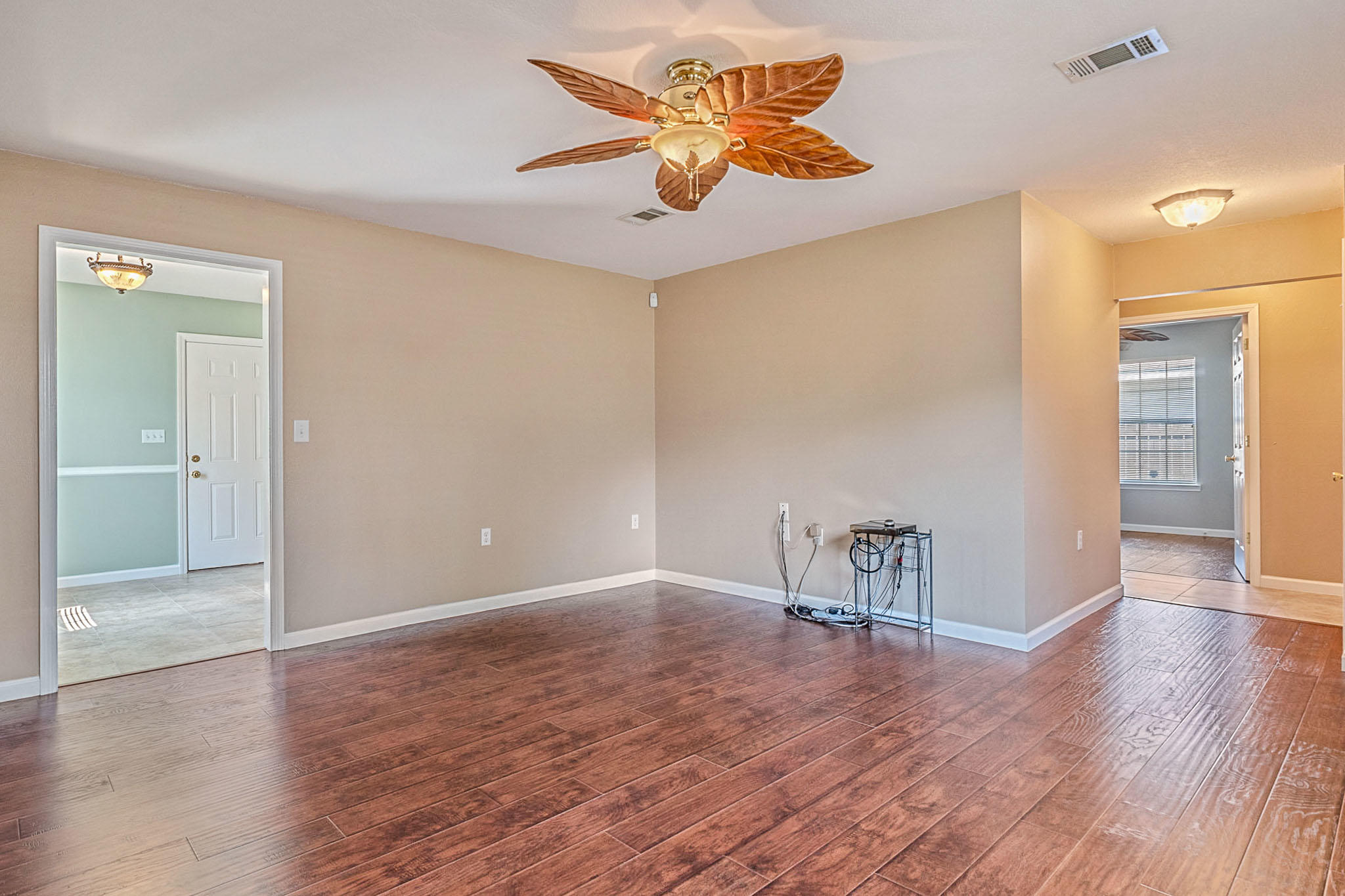 PINEGROVE - Residential