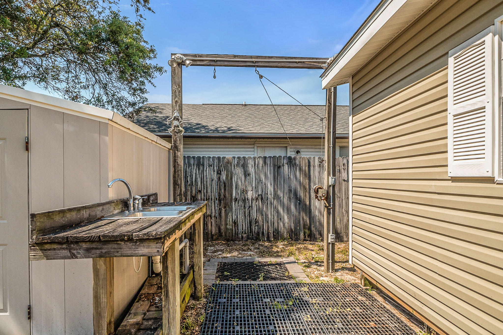 PINEGROVE - Residential