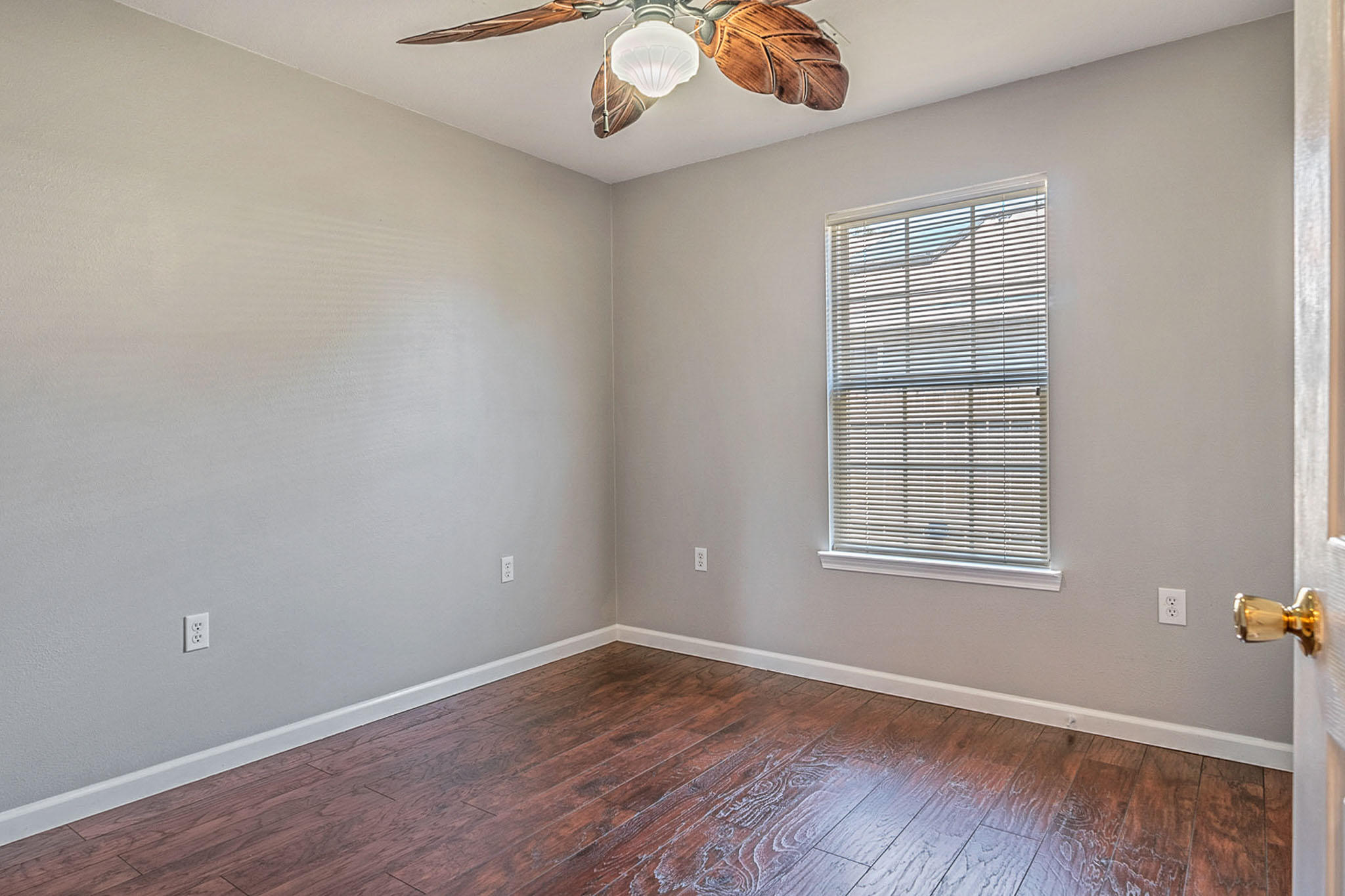 PINEGROVE - Residential