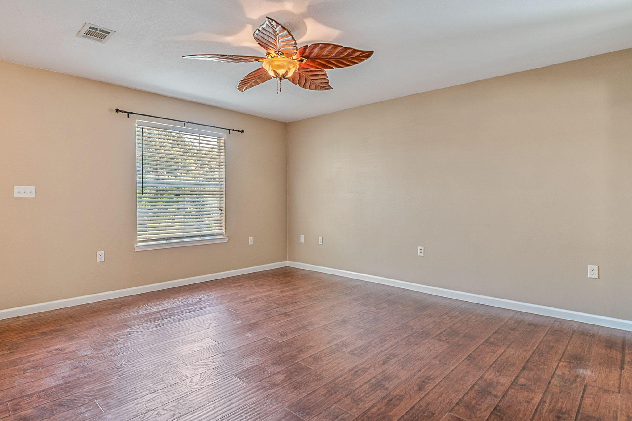 PINEGROVE - Residential