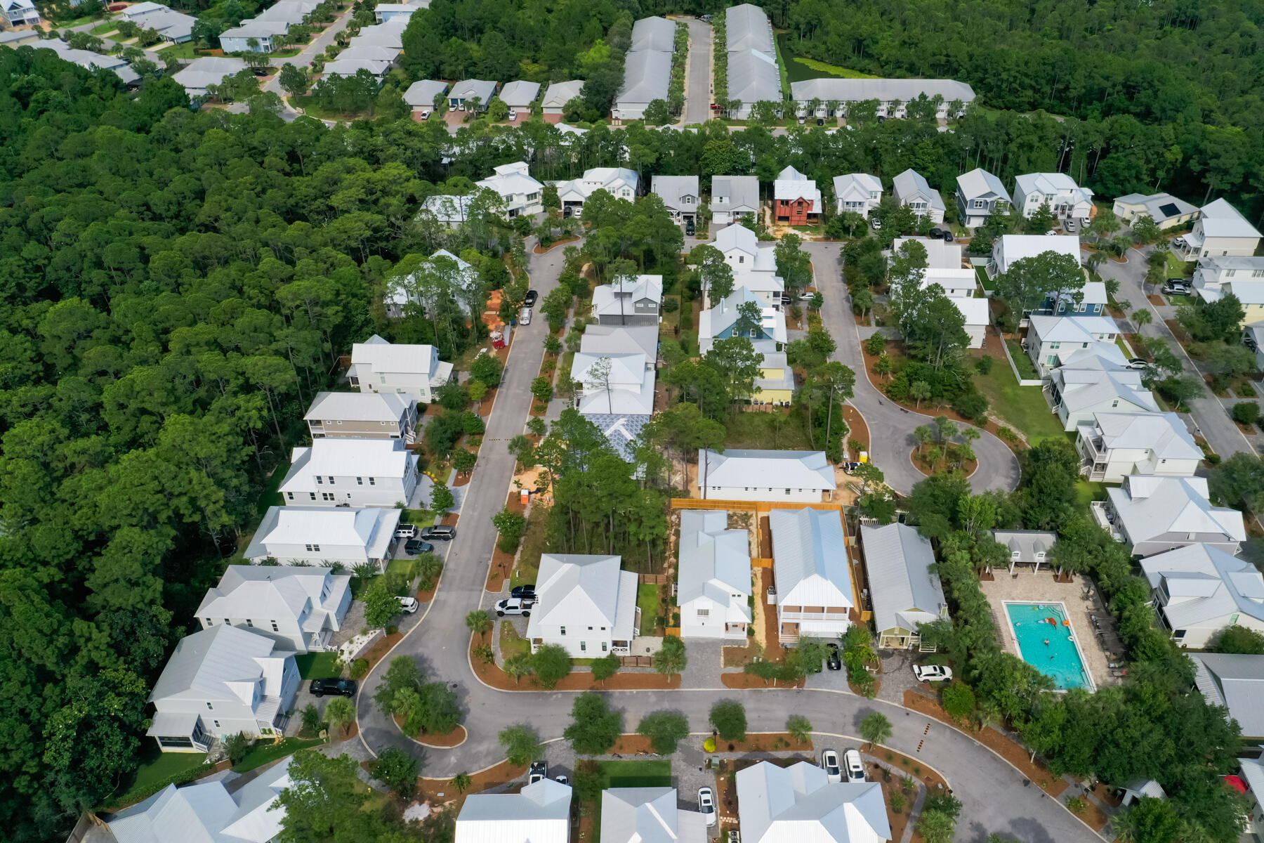 HIDDEN GROVE - Residential