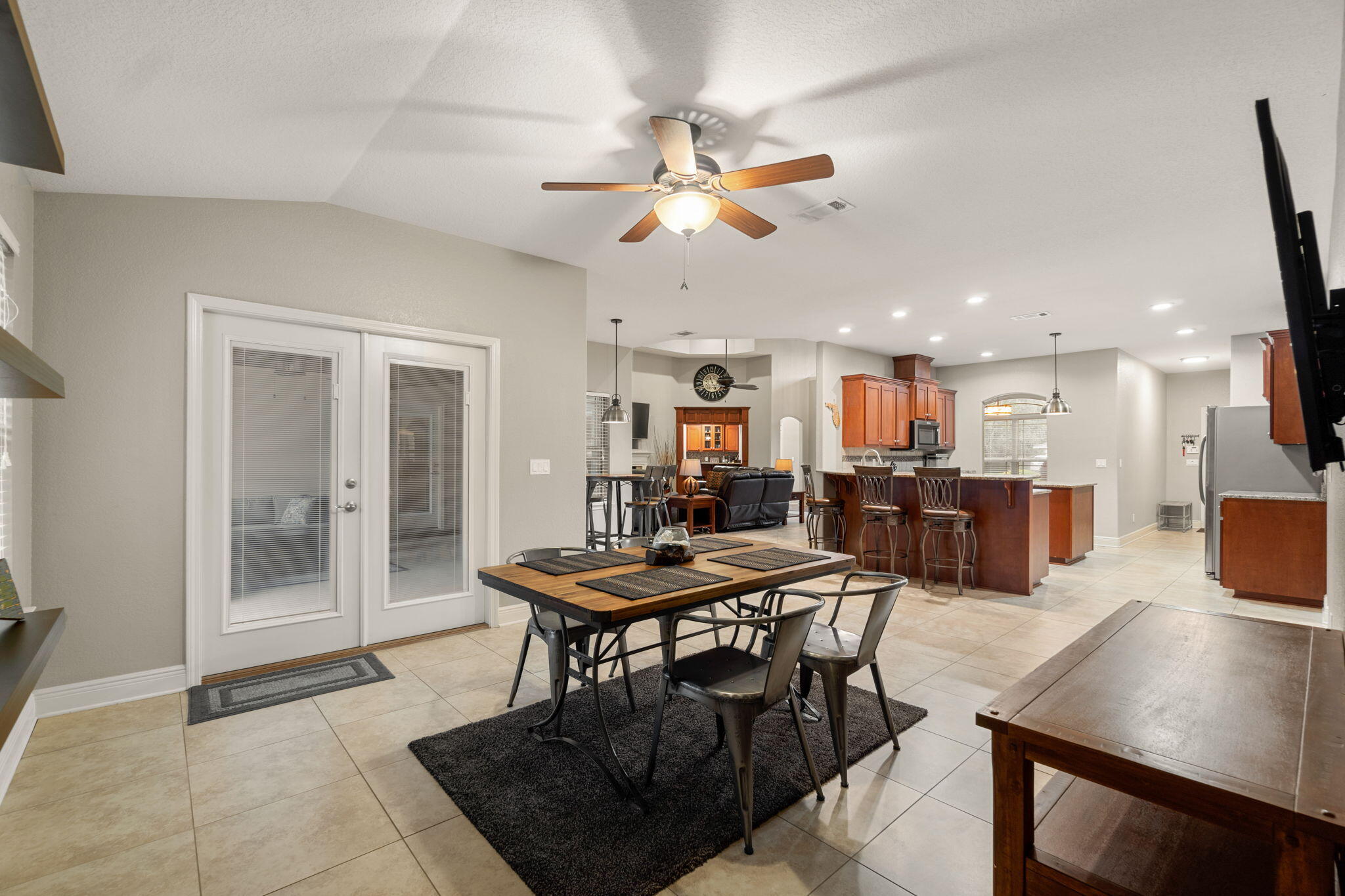 HOLLEY BY THE SEA - Residential