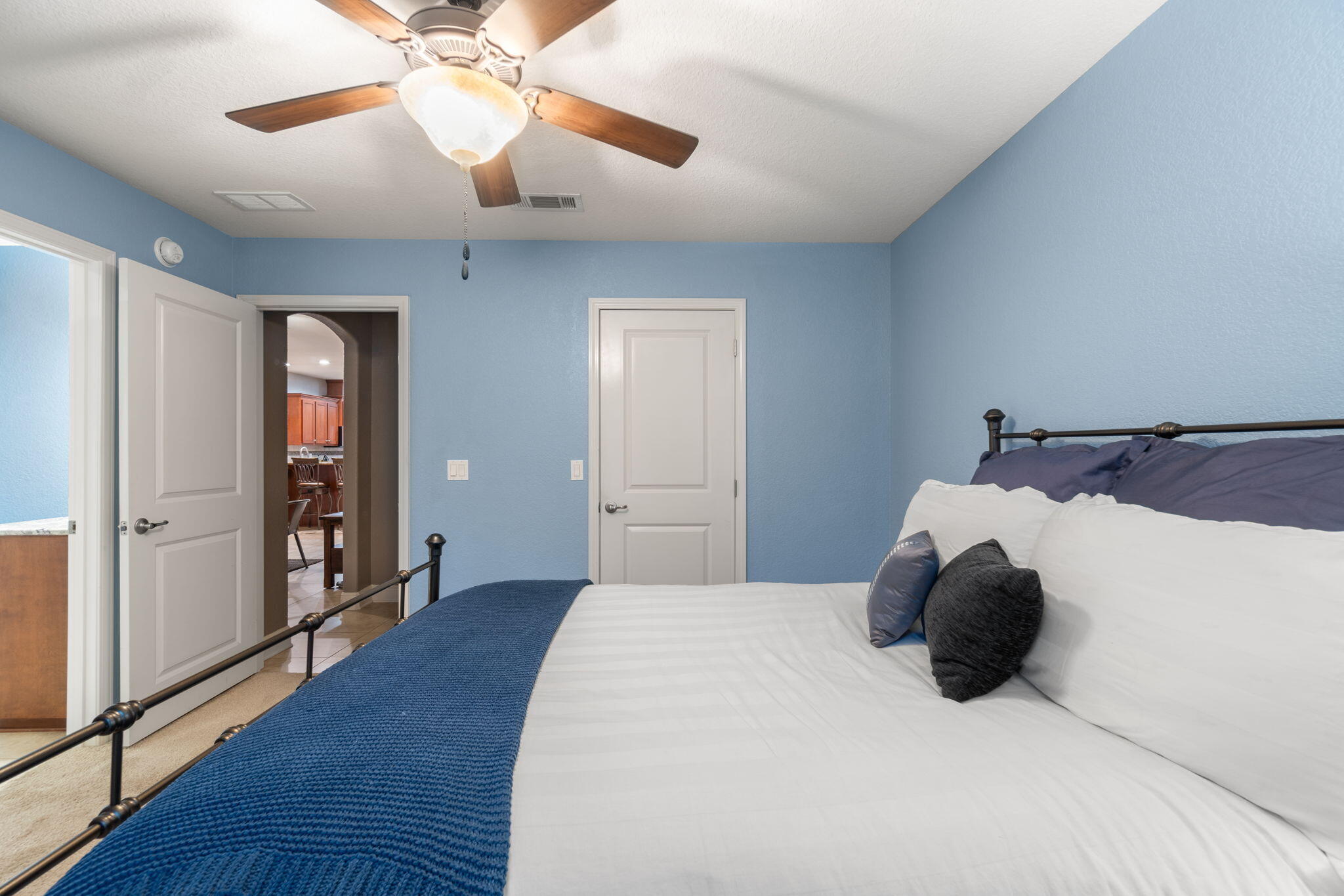 HOLLEY BY THE SEA - Residential