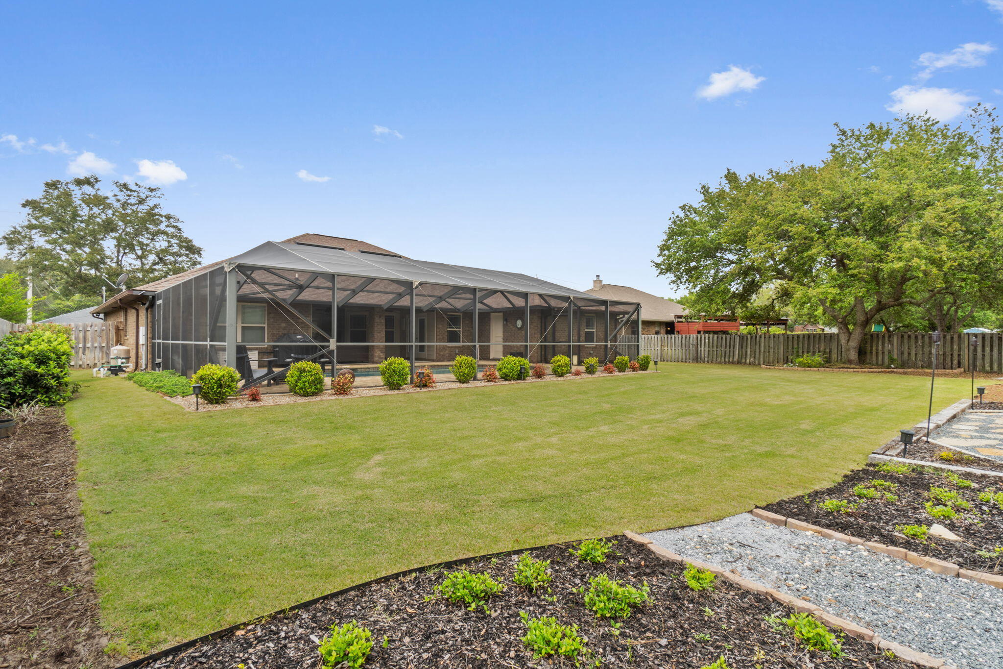 HOLLEY BY THE SEA - Residential