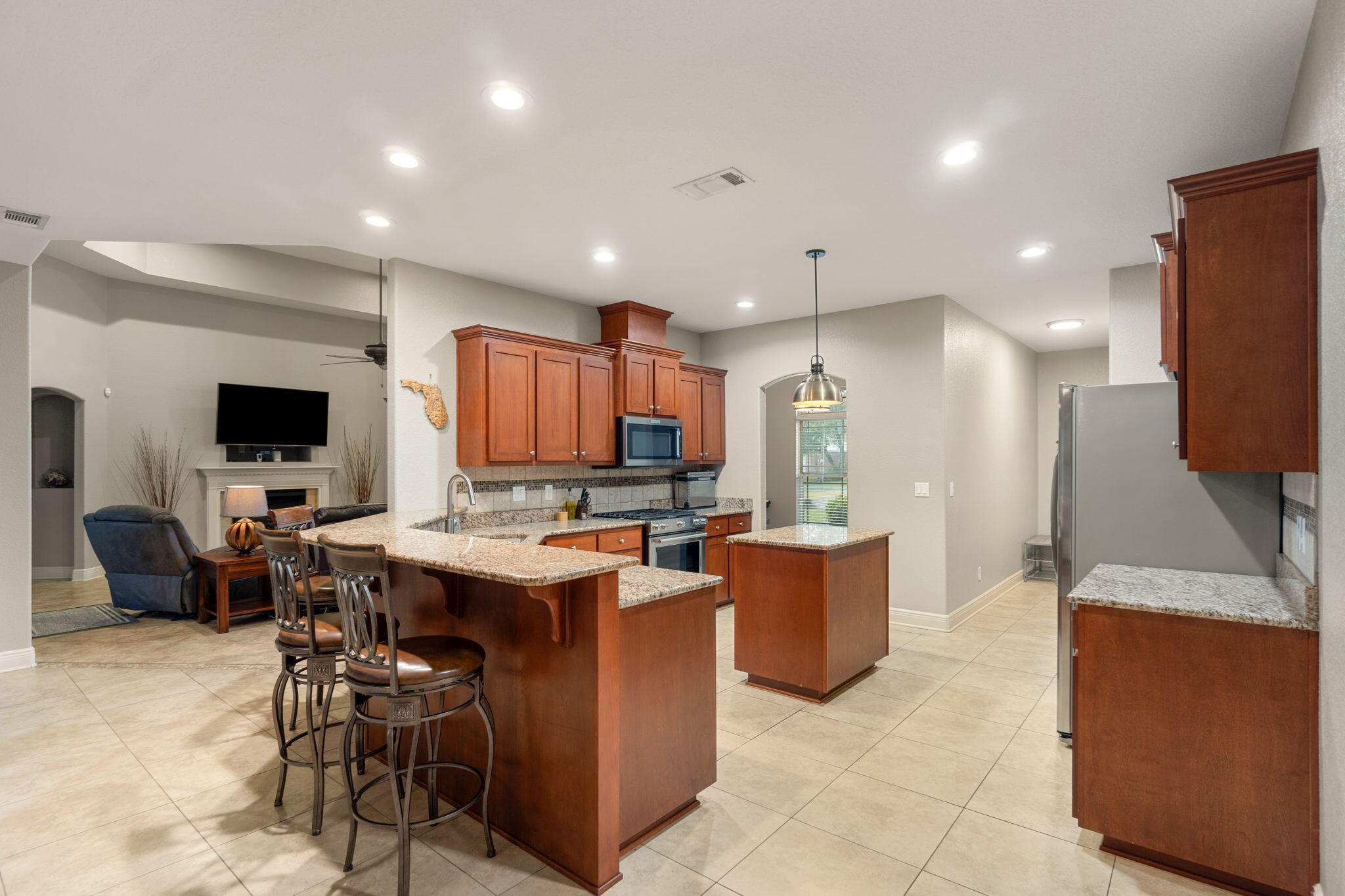 HOLLEY BY THE SEA - Residential