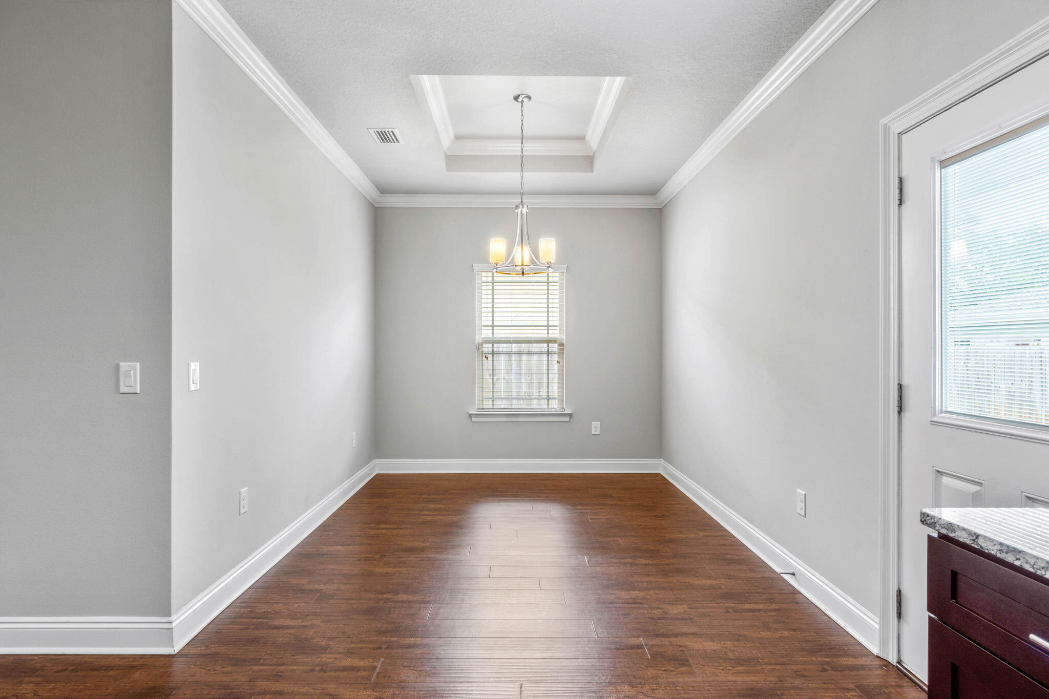 CRESCENT SHORES - Residential Lease