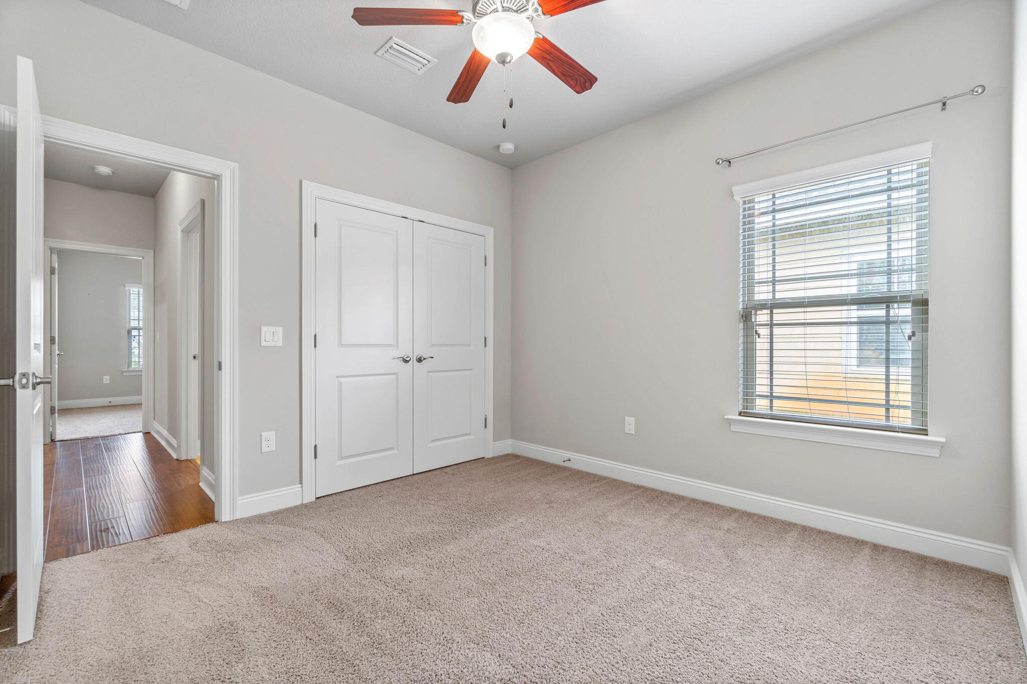 CRESCENT SHORES - Residential Lease