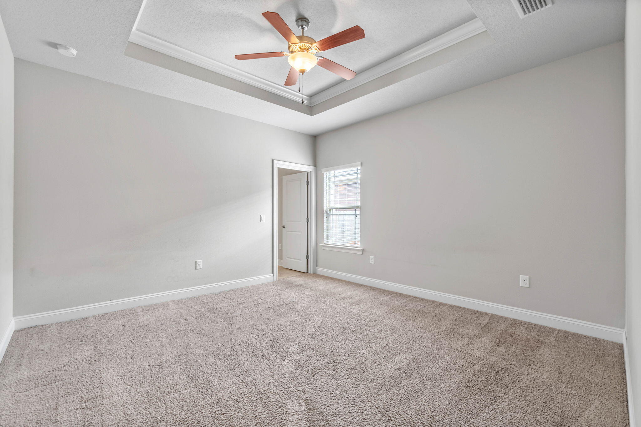 CRESCENT SHORES - Residential Lease